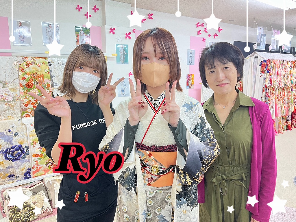 【TAKAZEN奈良店】13日♡渋くてかっこいいヴィンテージスタイルの お振姫ちゃん＆かっこいいが詰まったモードのお振袖姫ちゃん＆シンプルで大人っぽいバラ柄のお振袖姫ちゃん達♡