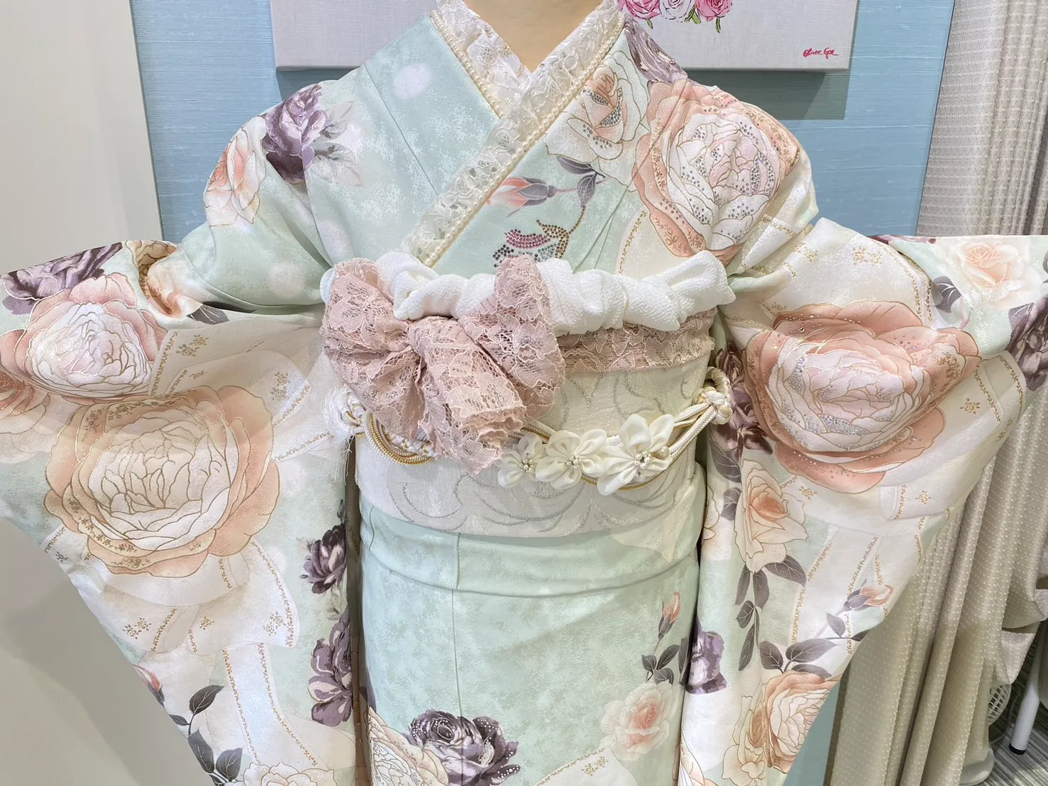 振袖　ヘップ　オシャレ振袖　キラキラ　可愛い　キレイ　リボン　薔薇　華やか　ドレス調　ミントグリーン