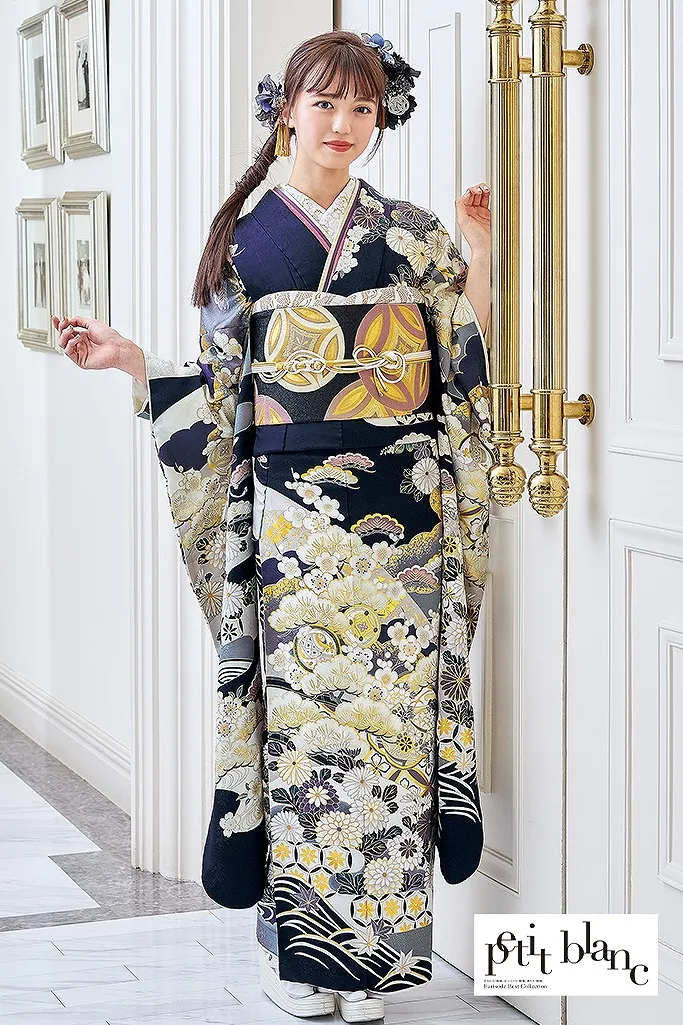 406z35〇斉藤三才 色無地振袖 シンプル 重ね衿付き 地紋 やや身幅広め