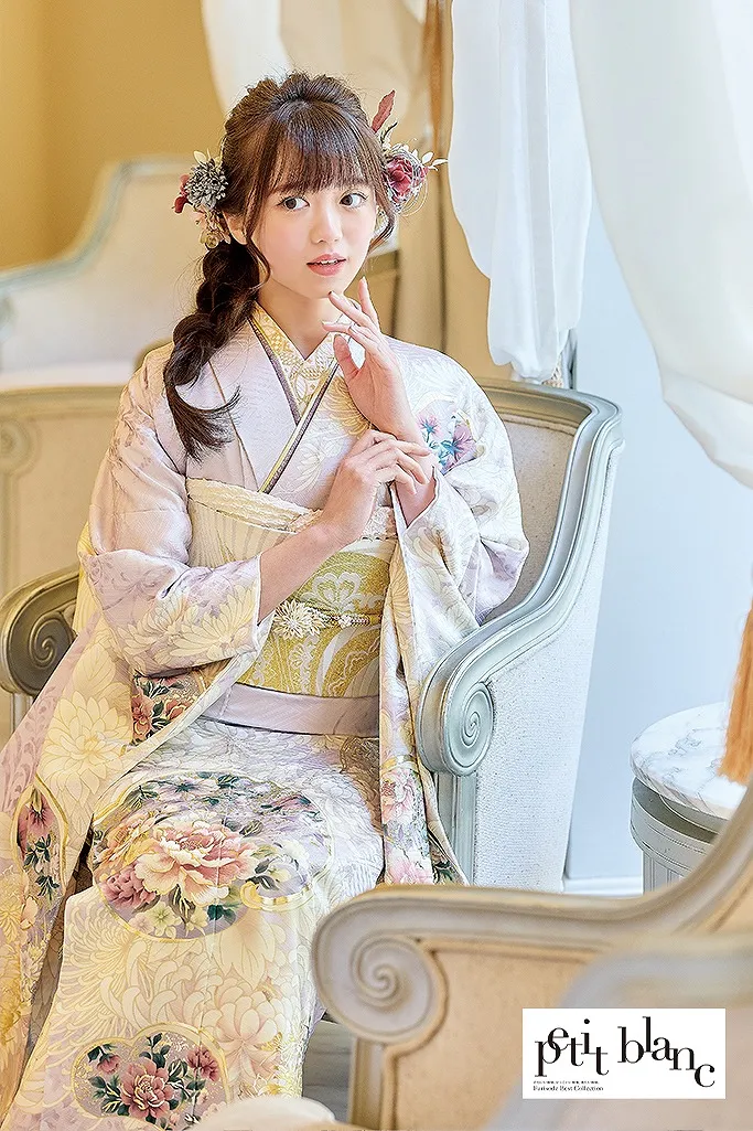 TAKAZENのレンタル振袖 くすみカラー古典　ミスティピンク/薄ピンク　乱菊柄　あざとかわいい　フェミニン　量産型　阿部ここは【通販可】K1033
