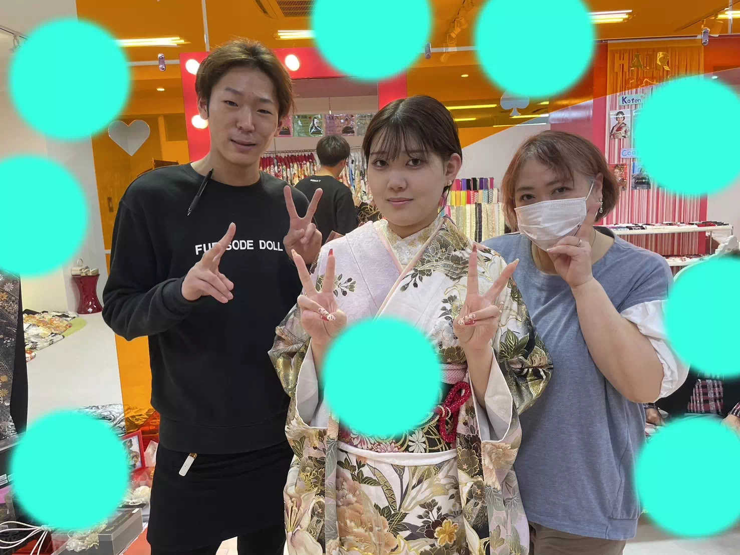 TAKAZEN神戸店　振袖レンタル　可愛い　ユリ柄　くすみ　くすみ古典　被らない　前撮り　写真プラン　成人式　写真
