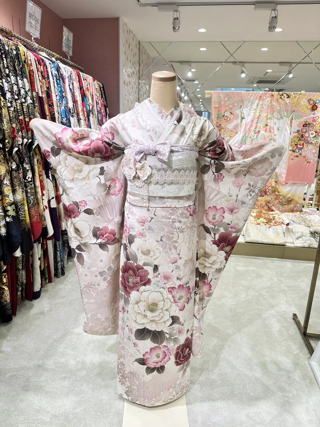 TAKAZEN姫路店　姫路市　成人式　卒業式　袴　振袖　イマドキ振袖　古典柄　口コミ　振袖レンタル　イマドキコーディネート　姫路市振袖レンタル　takazen　2024年成人 2025年成人　成人式　