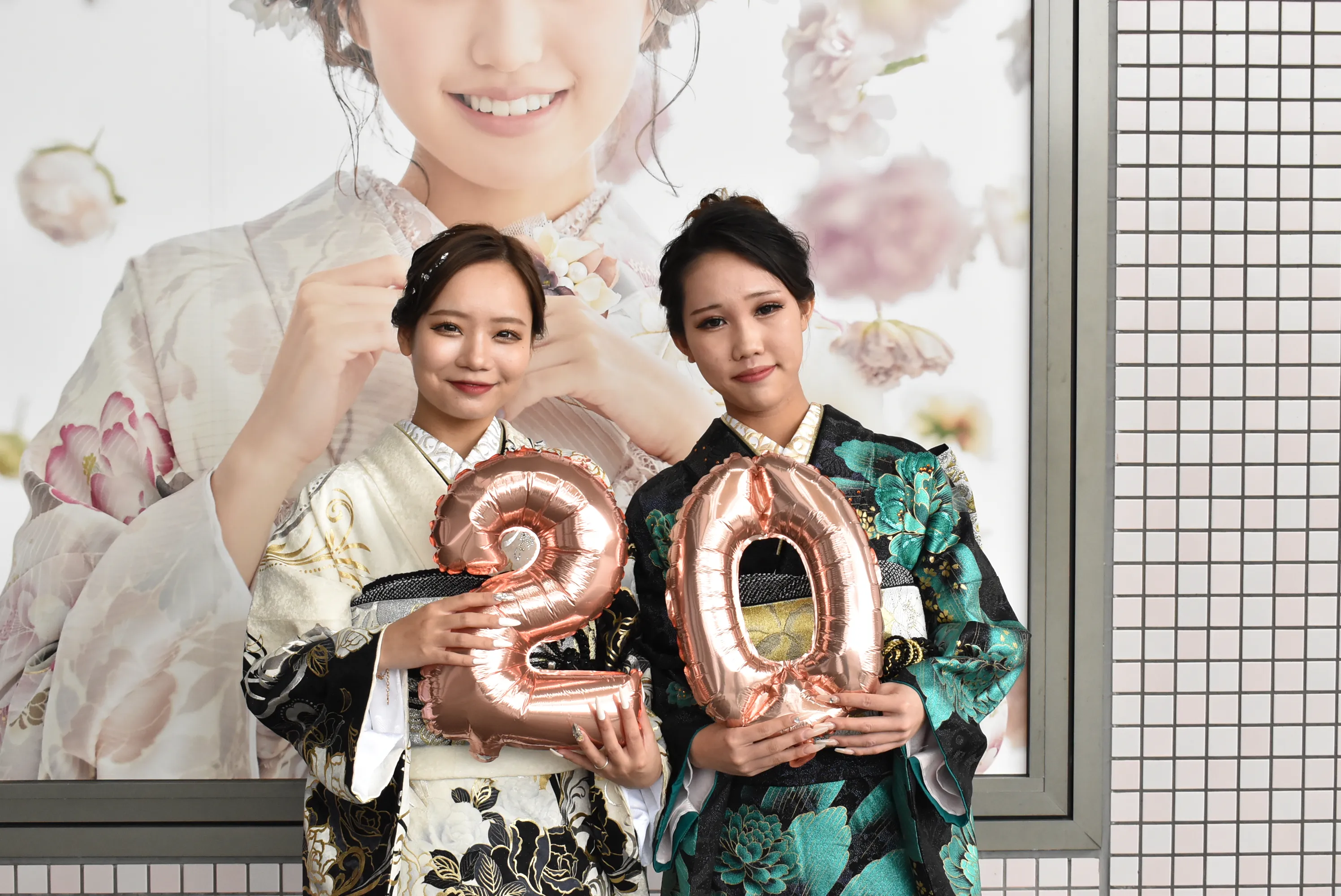 2023年　振袖　前撮り撮影会　TAKAZEN堺店　キラキラ　モード　白黒　派手カワイイ