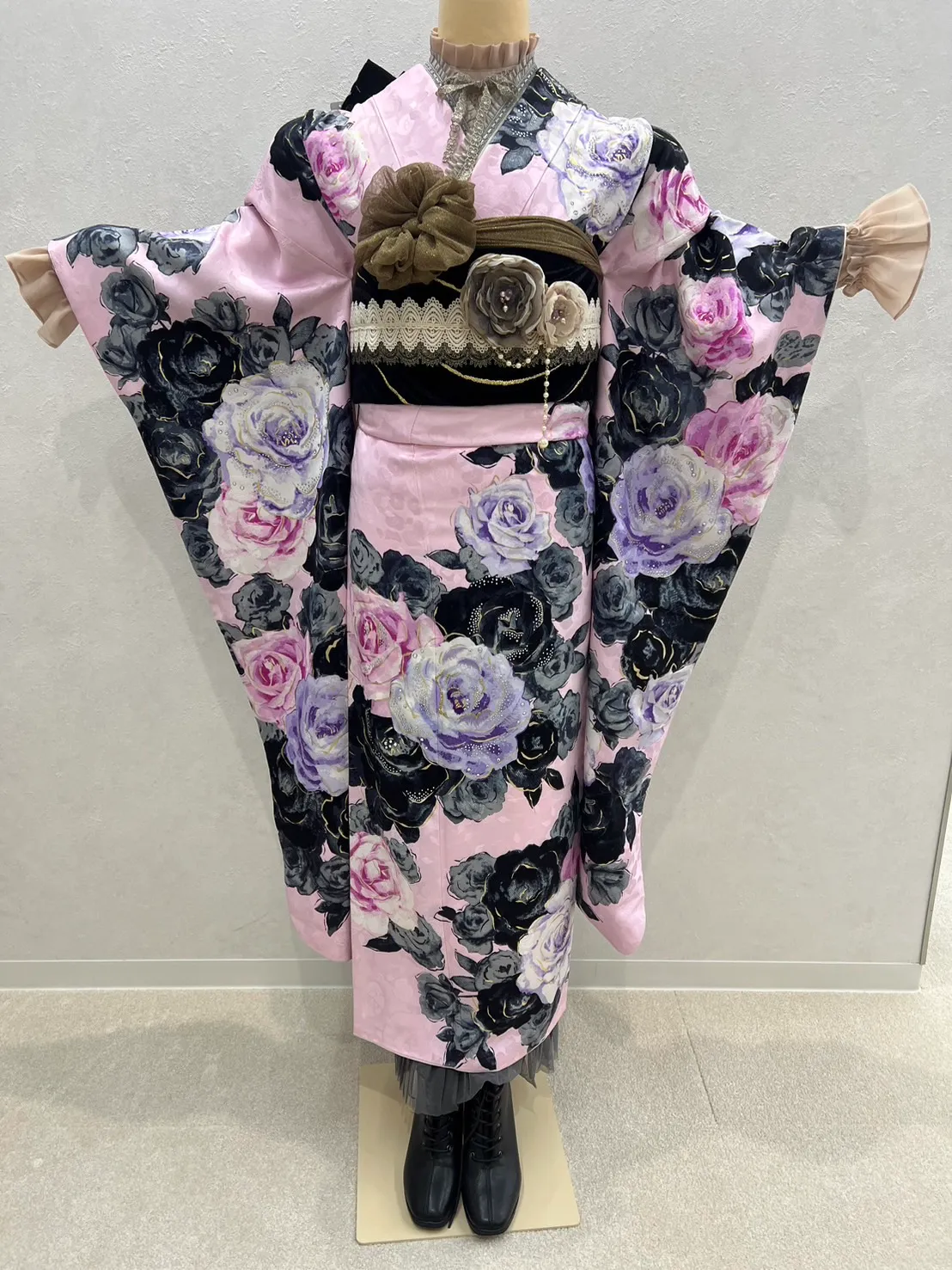 振袖レンタル　奈良　橿原　かわいい　おしゃれ　個性派　かわいい　かっこいい　くすみ　イマドキ　