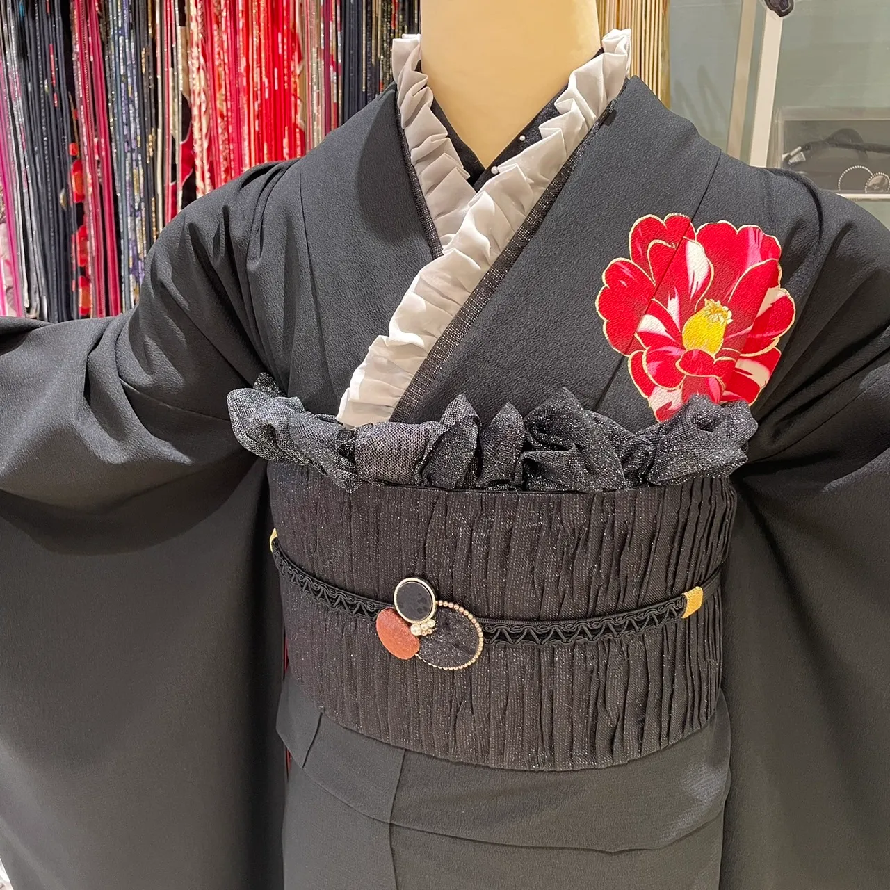 成人式　振袖　レンタル　TAKAZEN堺店　レトロ　オシャレ　黒