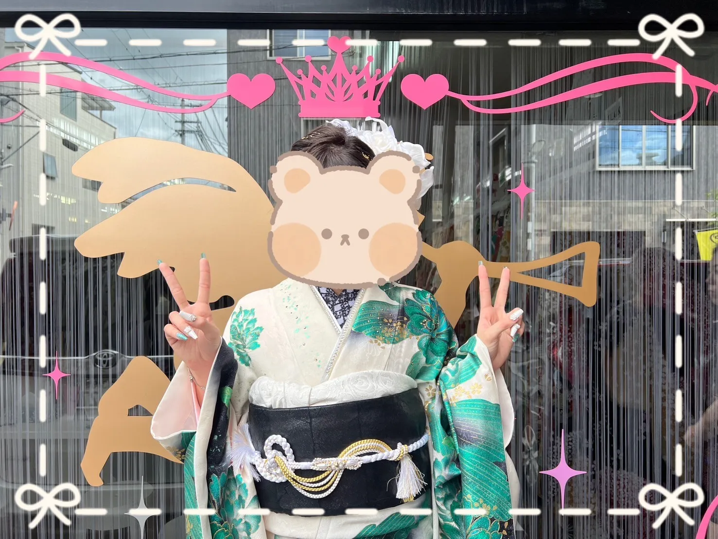 振袖　レンタル　奈良　前撮り　クール系　黒/グリーン(緑色)　ボタン柄　派手　キラキラ　目立つ