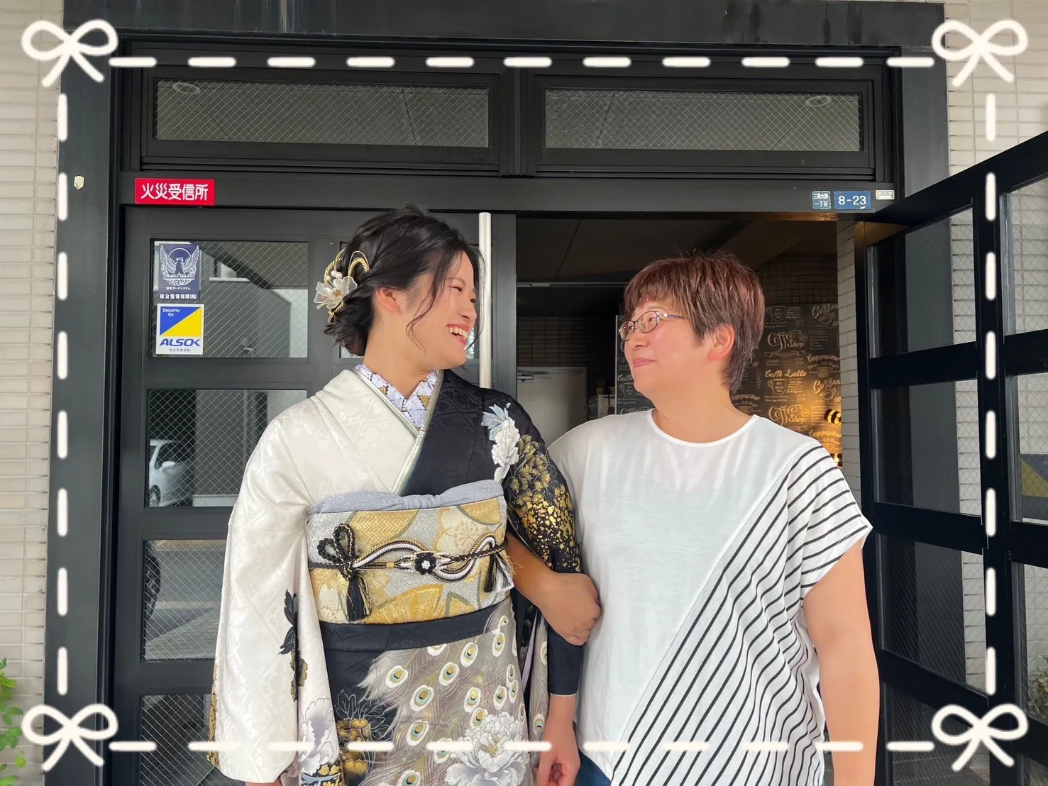 振袖　レンタル　奈良　前撮り　ヴィンテージスタイル　おしゃれ　アンティーク　孔雀柄　白　黒
