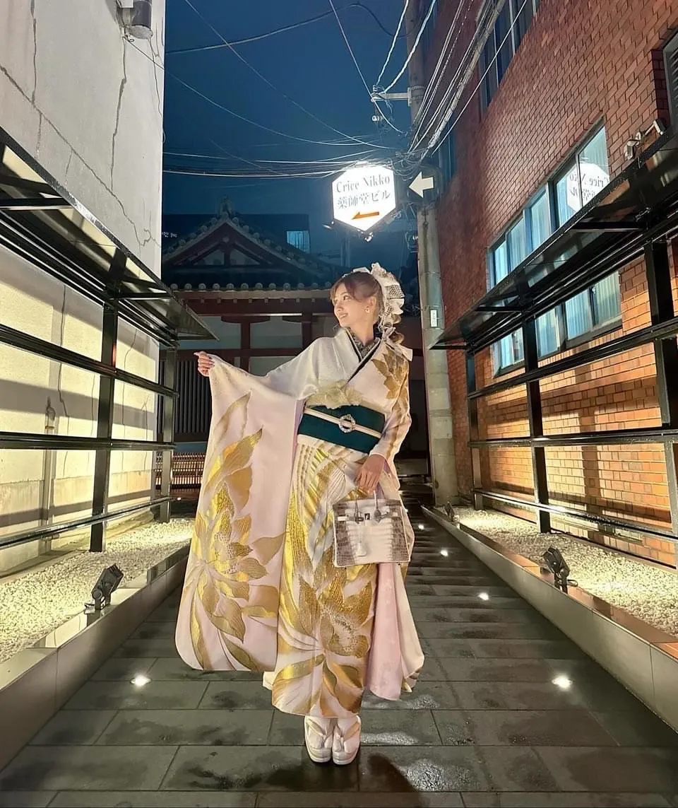 振袖レンタル　成人式　なんば　心斎橋　天王寺　人気　ひめか　エースグループ　キャバ嬢　キラキラ　白金