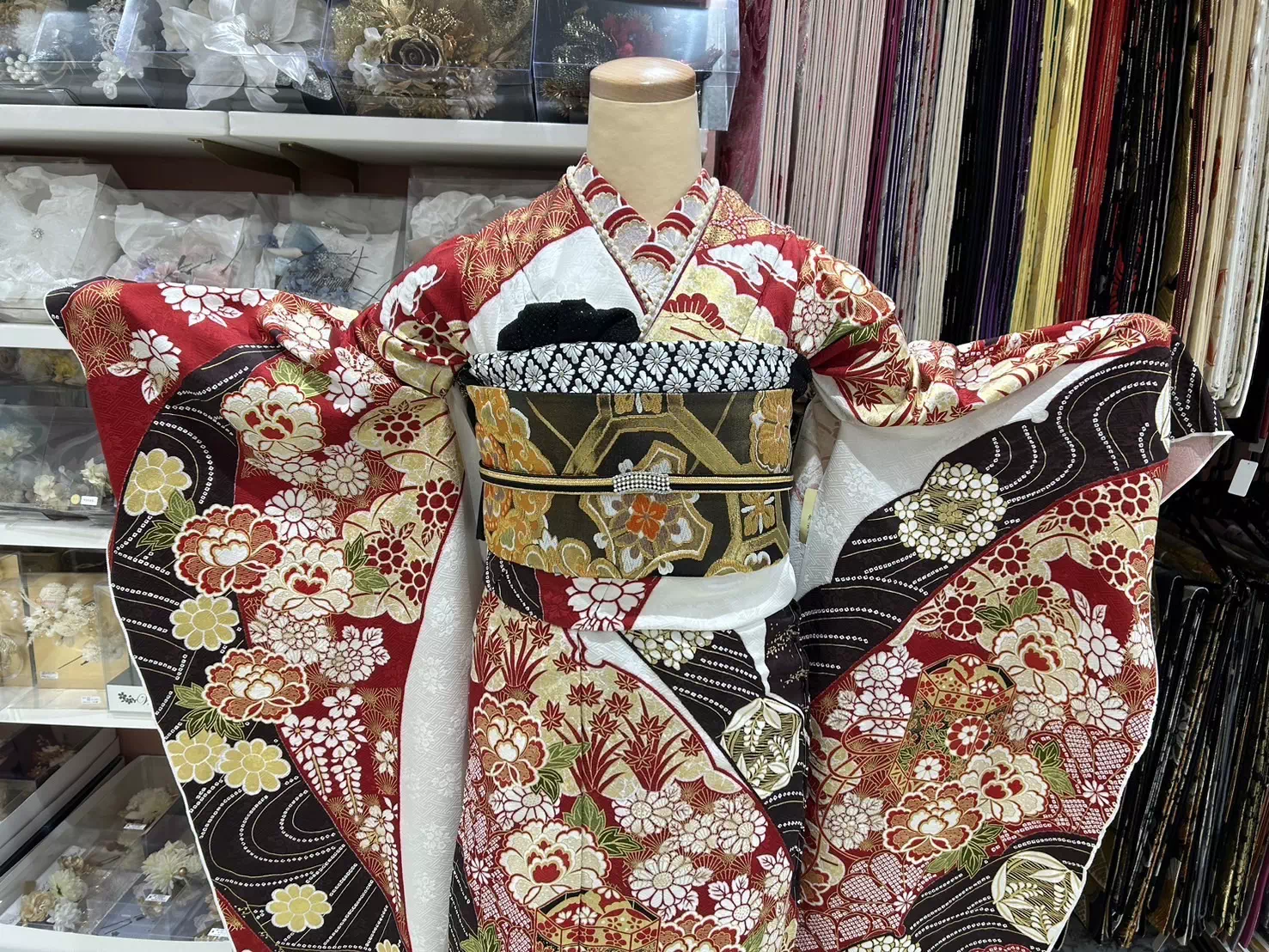 TAKAZEN姫路店　姫路市　成人式　卒業式　袴　振袖　イマドキ振袖　古典柄　口コミ　振袖レンタル　イマドキコーディネート　姫路市振袖レンタル　takazen　2024年成人 2025年成人　成人式　