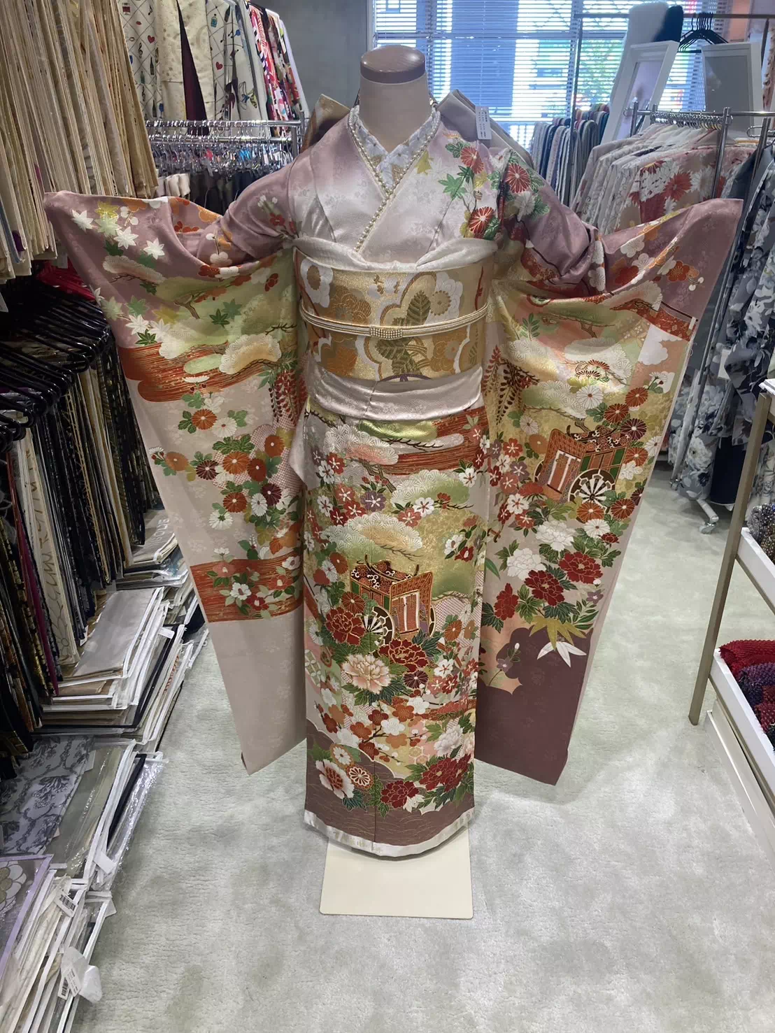 TAKAZEN姫路店　姫路市　成人式　卒業式　袴　振袖　イマドキ振袖　香音　プレミアム古典　古典柄　淡いピンク　