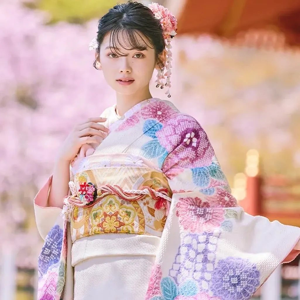 振袖レンタル　奈良　橿原　かわいい　おしゃれ　個性派　かわいい　かっこいい　くすみ　イマドキ　