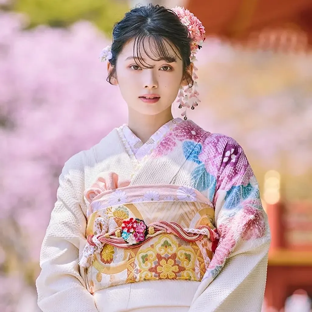 振袖レンタル　奈良　橿原　かわいい　おしゃれ　個性派　かわいい　かっこいい　くすみ　イマドキ　