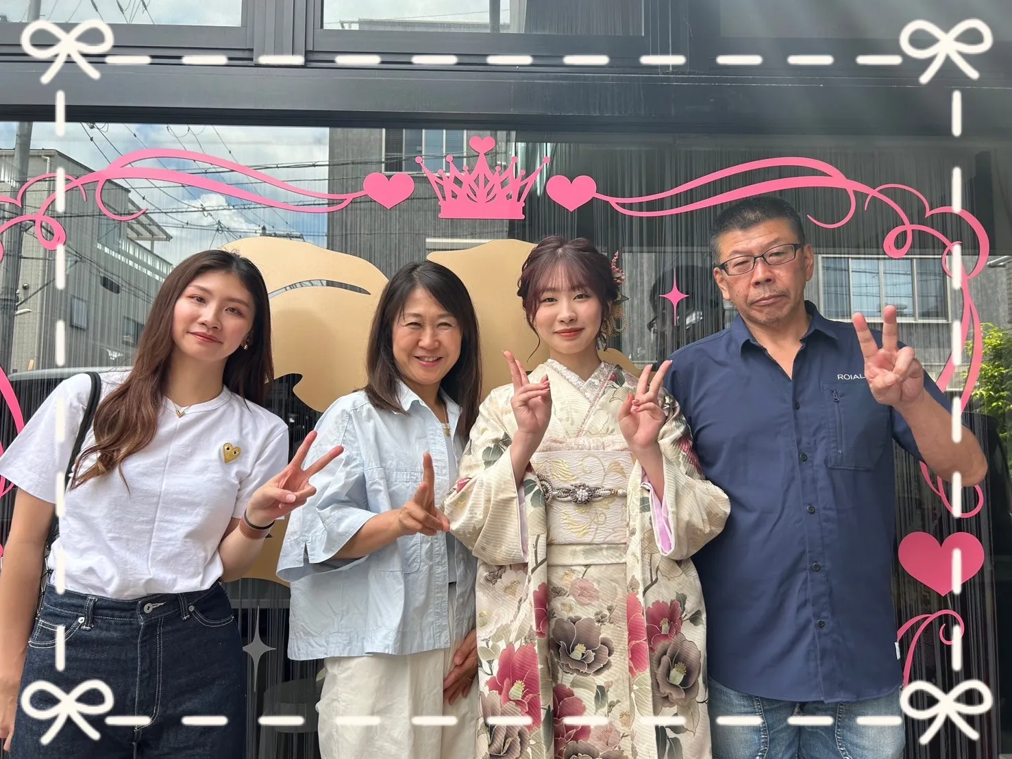 成人式　振袖　前撮り撮影会　くすみカラーガーリー　白/ピンク/淡色　椿柄　かわいい　リボン小物コーデ　トレンド　香音ちゃん