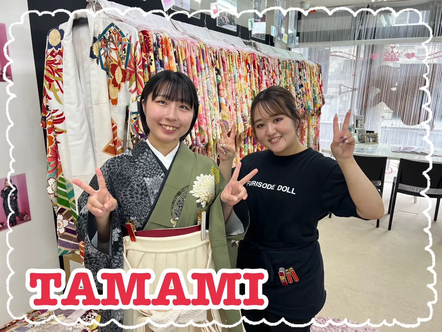 袴　レンタル　奈良　JAPANSTYLE×中村里砂ブランド袴　ヴィンテージスタイル　緑/黒　菊柄　片身代わり　大人っぽい　古典柄