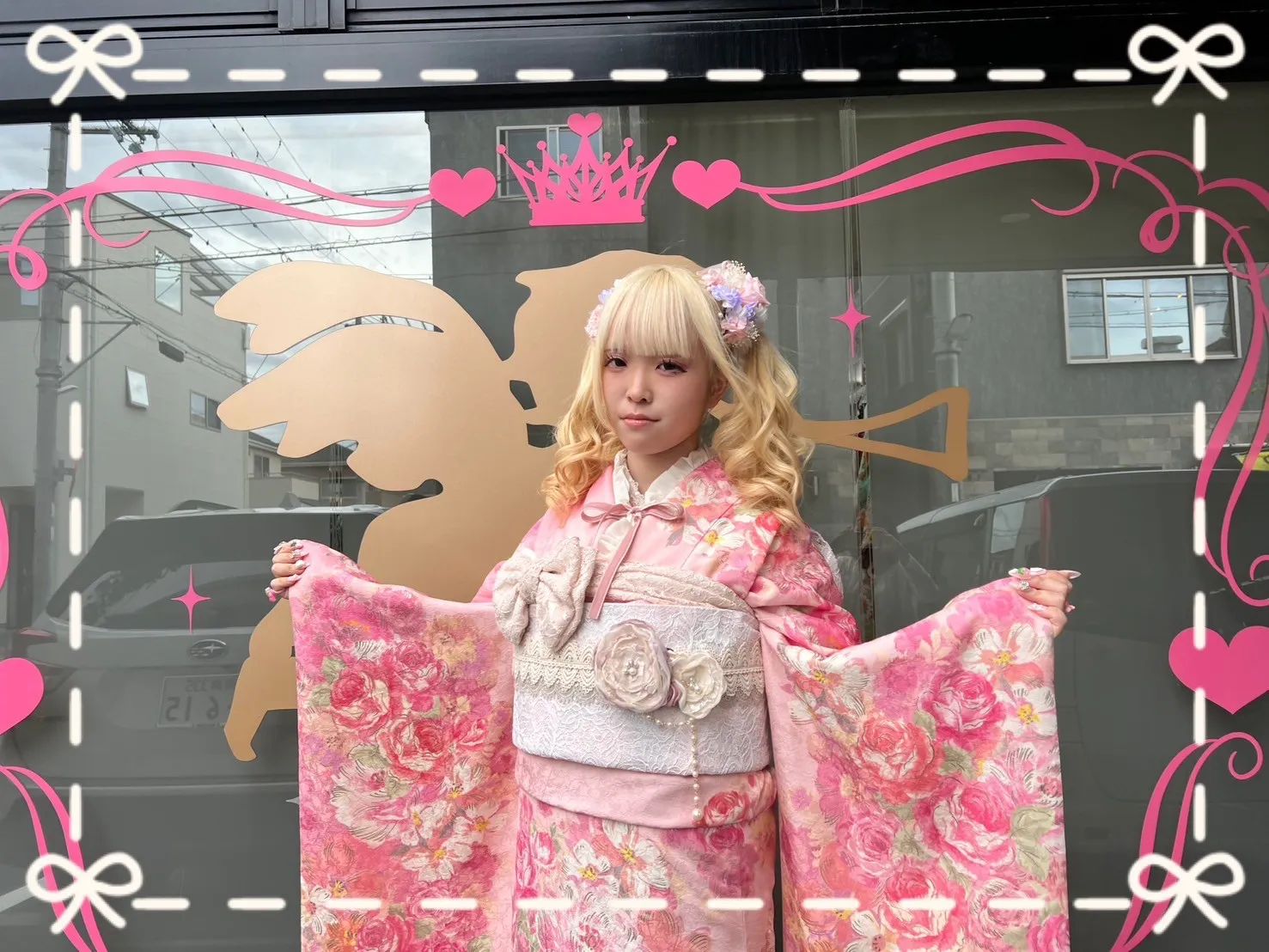 成人式　振袖　前撮り撮影会　キュートガーリー　ピンク/淡い色　薔薇柄　リズリサ振袖　ゆめかわいい　おしゃれ　レース手袋　フリルコーディネート