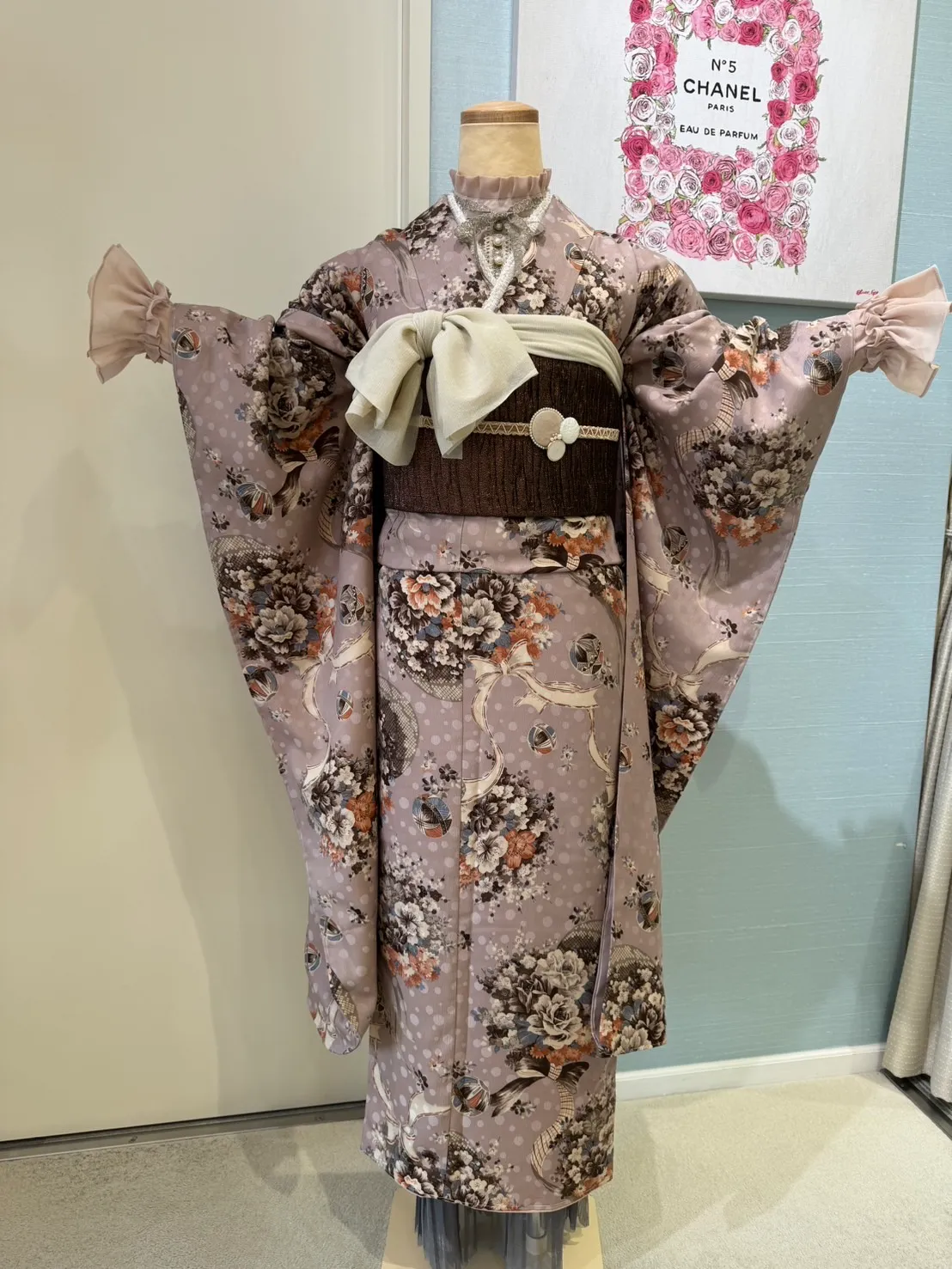 TAKAZEN　TAKAZEN堺店　タカゼン　成人式振袖　くすみレトロ　かわいい　レース　フリル