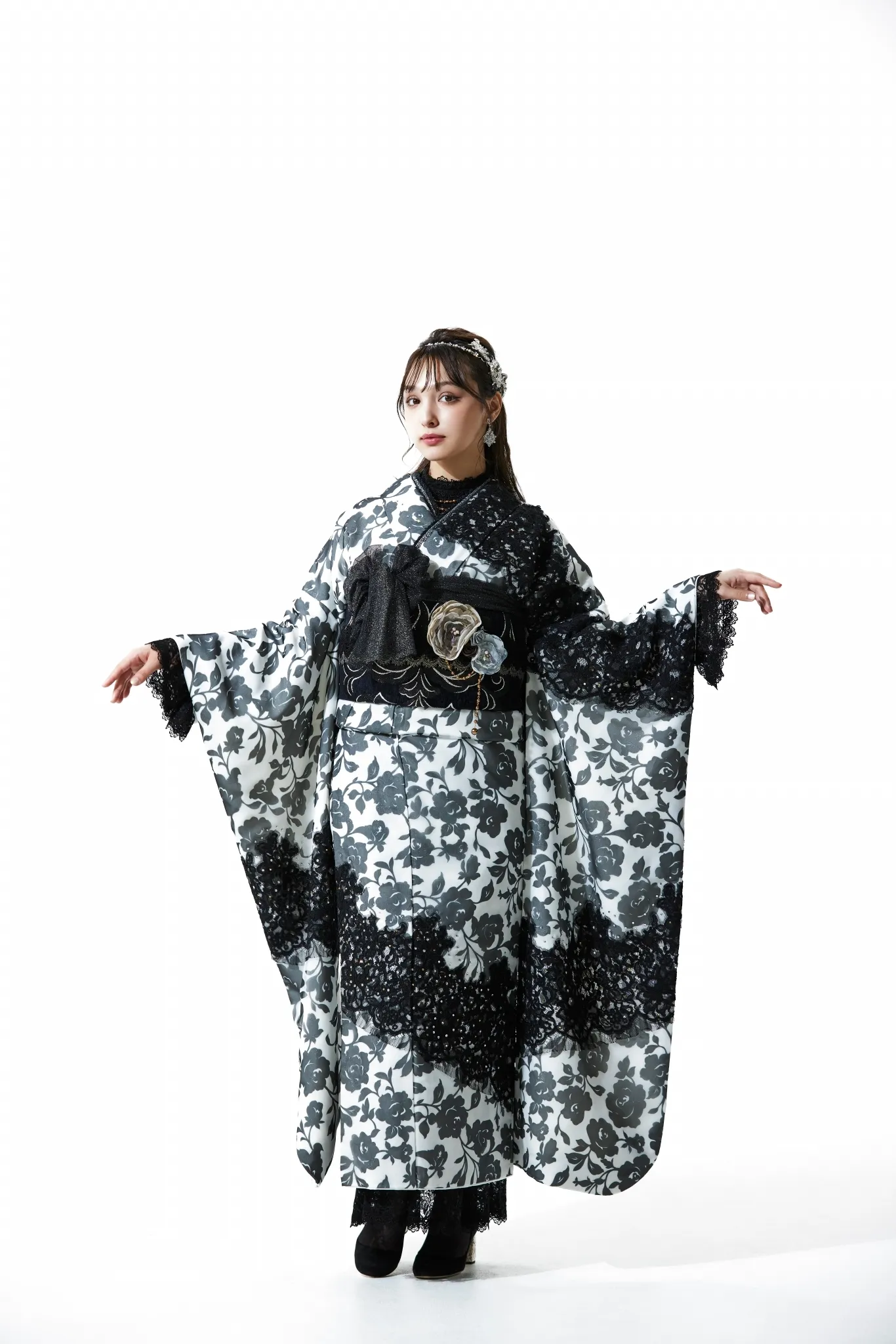 香川るな　LOOKBOOK　ブラックレーベル