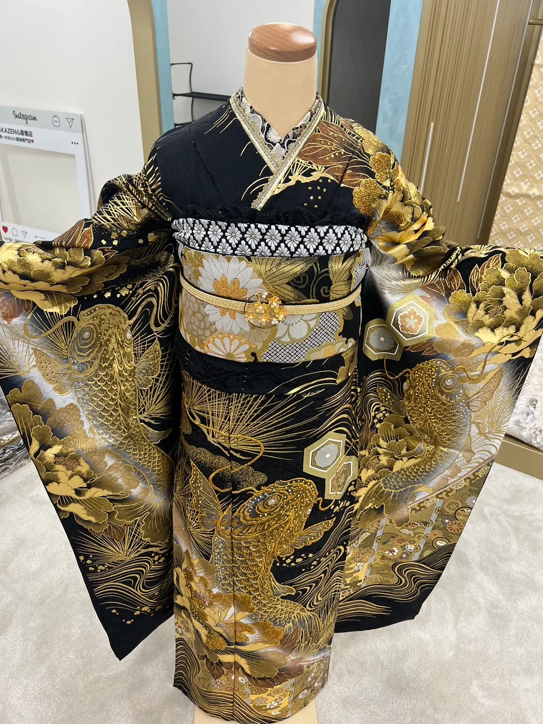 振袖レンタル　成人式　なんば　心斎橋　天王寺　人気　安い　キラキラ　かっこいい　目立つ