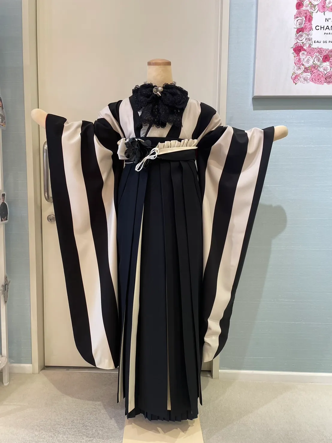 袴　レンタル　TAKAZEN堺店　モノトーン　イマドキ　ストライプ