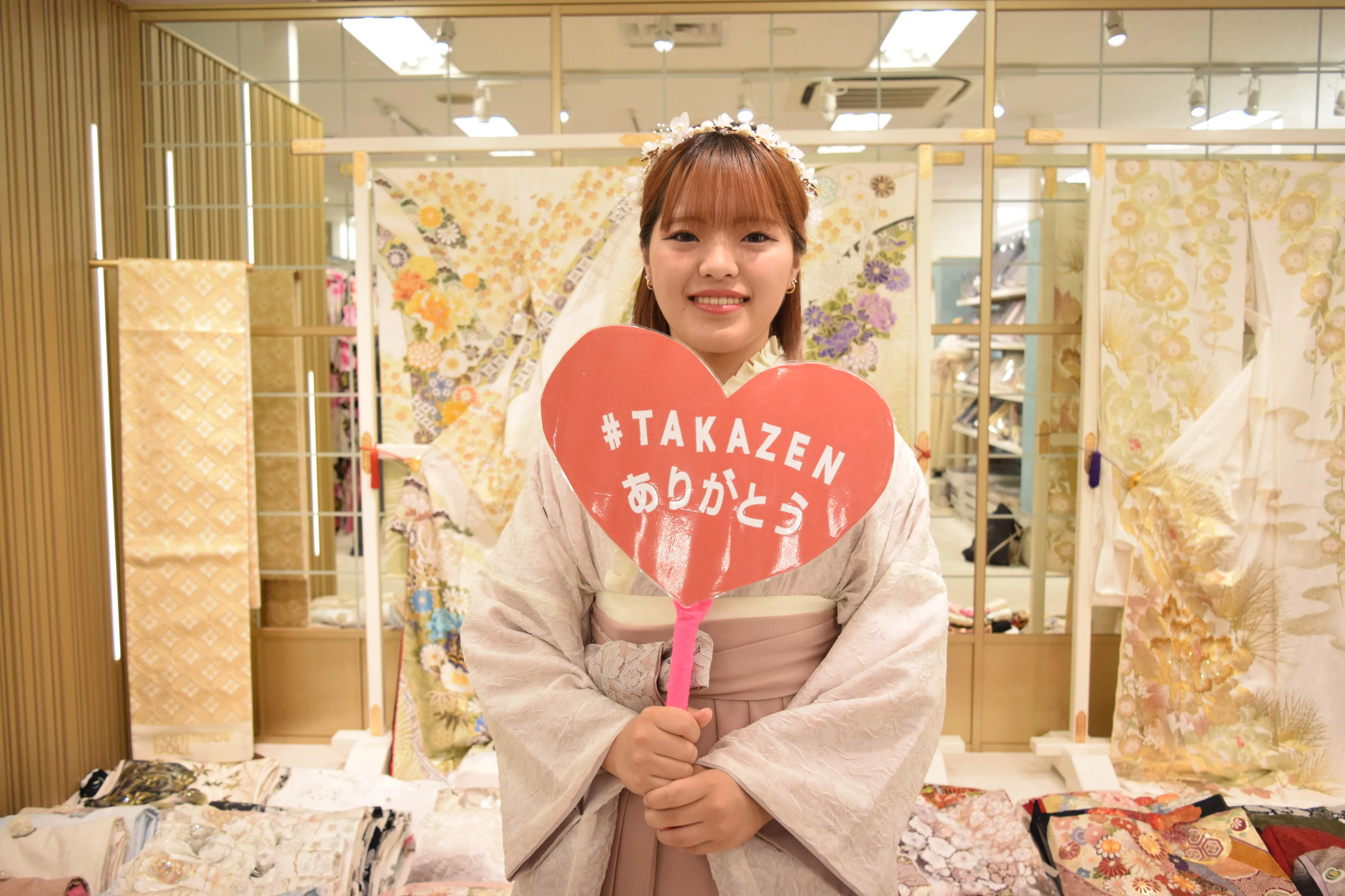 前撮り撮影会　前撮り　大阪　なんば　心斎橋　袴　袴レンタル　人気　かわいい　くすみピンク