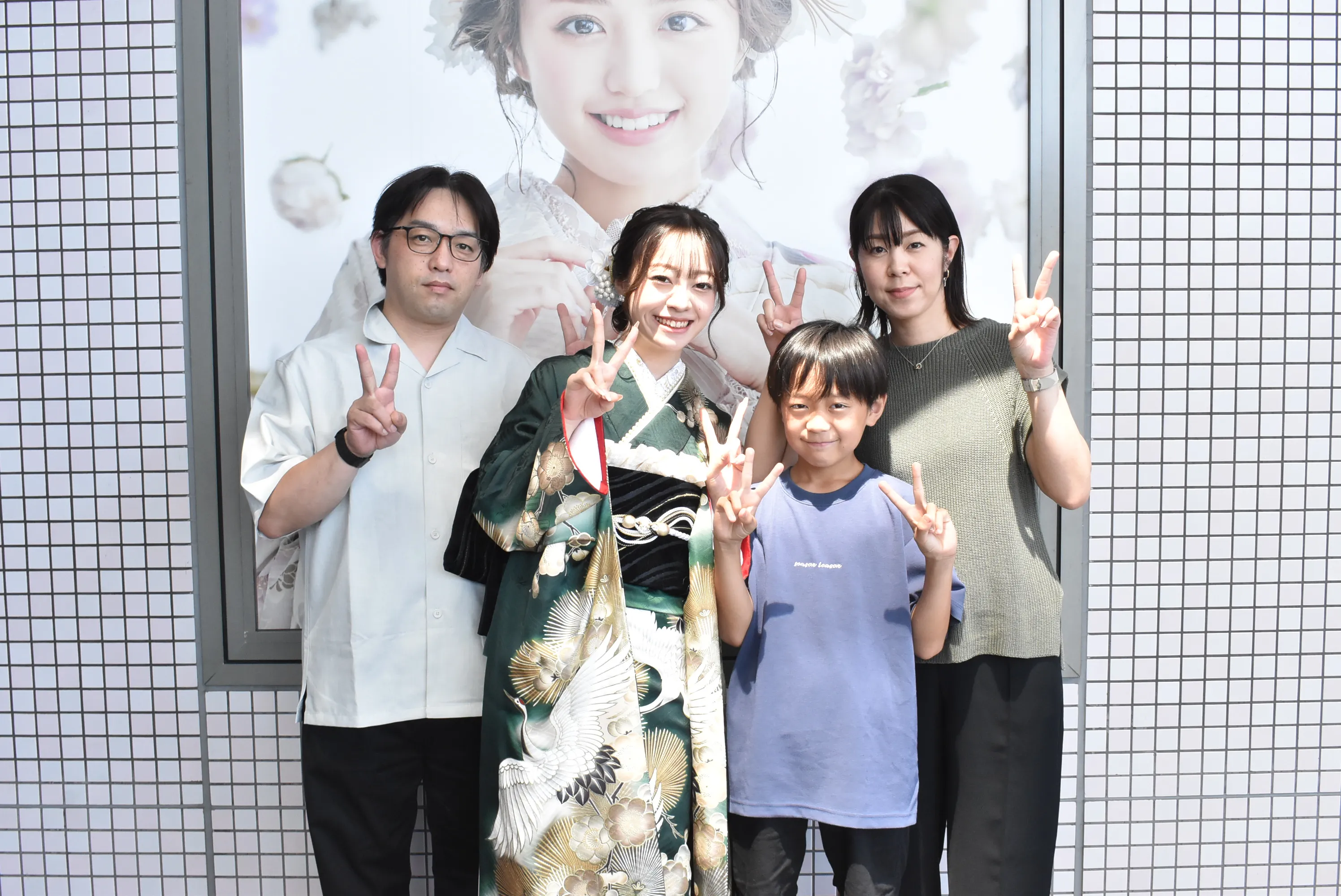 成人式　振袖レンタル　成人式振袖　粋古典　かっこいい　白金　上品