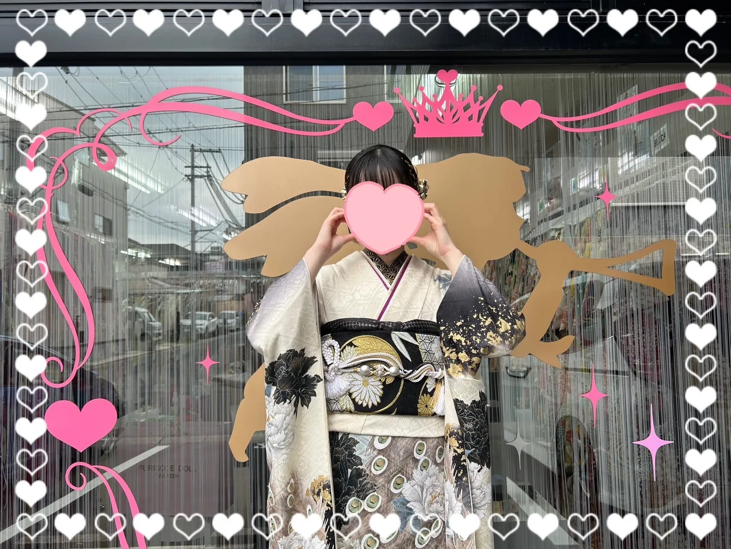振袖　レンタル　奈良　振袖　ヴィンテージスタイル　白/グレー　孔雀柄　渋い　かっこいい