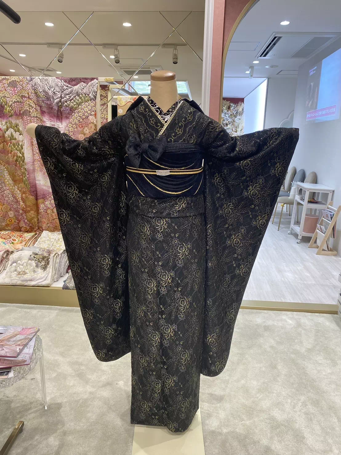 TAKAZEＮ　振袖　レース　黒　ヴィンテージ　シンプル