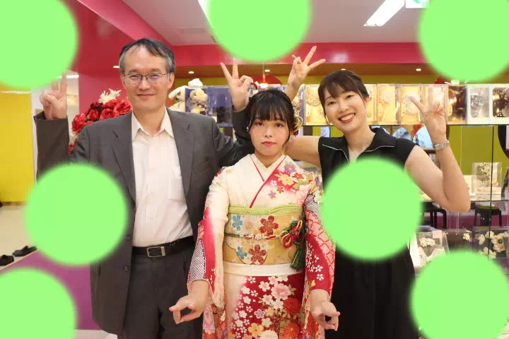 TAKAZEN神戸店　前撮り撮影会　イマドキ　カワイイ　コディネート　振袖　レンタル　古典　赤　白　