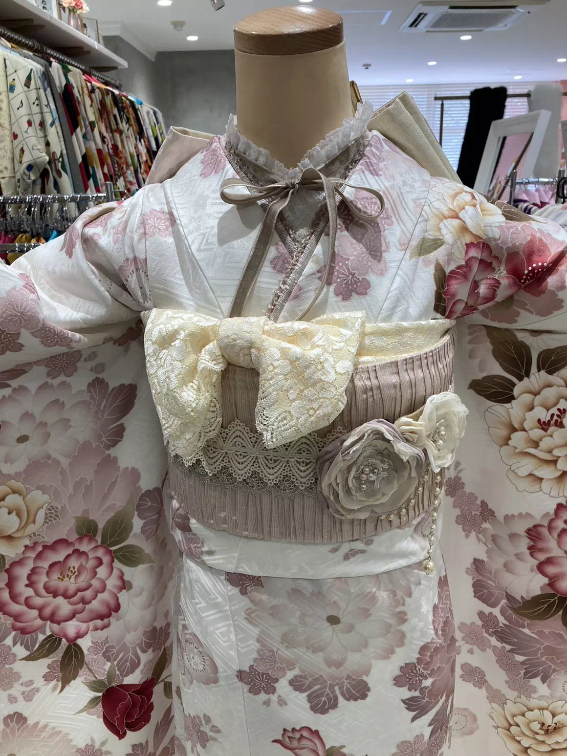TAKAZEN姫路店　姫路市　成人式　卒業式　袴　振袖　イマドキ振袖　古典柄　口コミ　振袖レンタル　イマドキコーディネート　姫路市振袖レンタル　takazen　2024年成人 2025年成人　成人式　