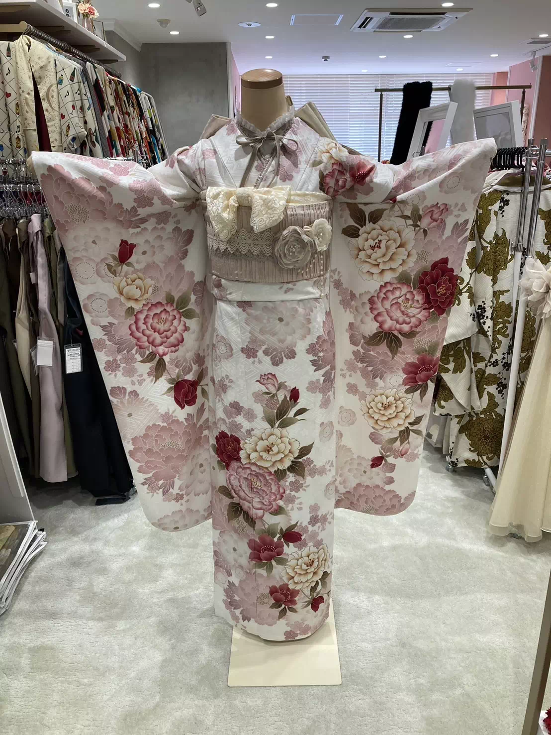 TAKAZEN姫路店　姫路市　成人式　卒業式　袴　振袖　イマドキ振袖　香音　