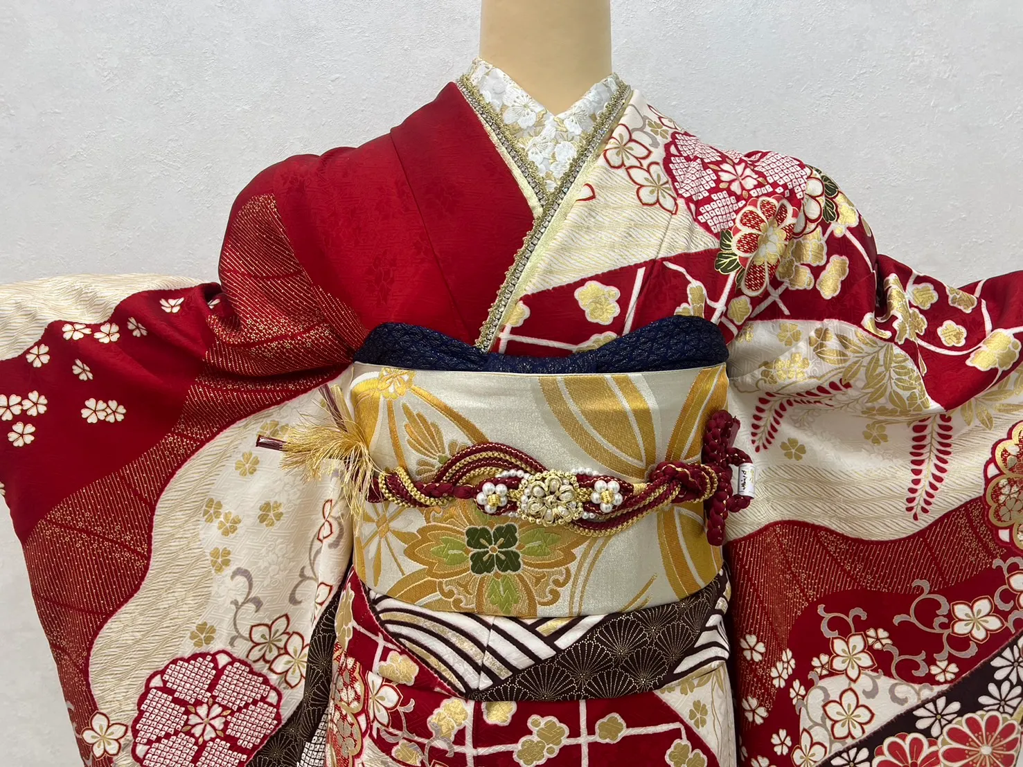 振袖　振袖レンタル　奈良　橿原　かわいい　かっこいい　くすみ　レトロ　キラキラ　イマドキ　おしゃれ　安い