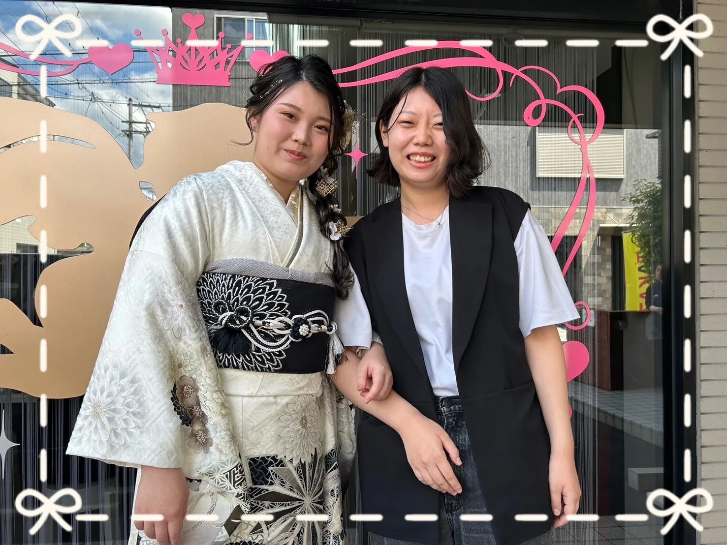 振袖　レンタル　奈良　振袖安い　九重×中村里砂　白/クリーム/黒/モノトーン　菊柄　統一感/大人っぽい/おしゃれ/可愛い/落ち着いた