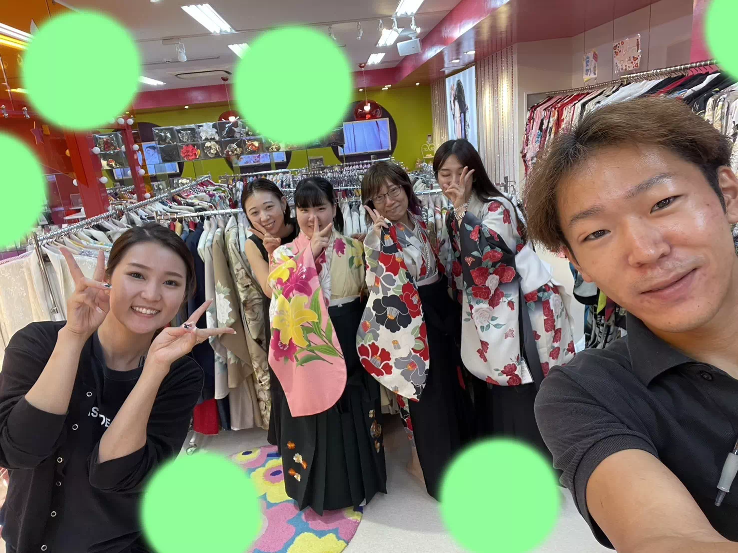 TAKAZEN神戸三宮店　袴レンタル　卒業式　王道　かわいい　被らない　