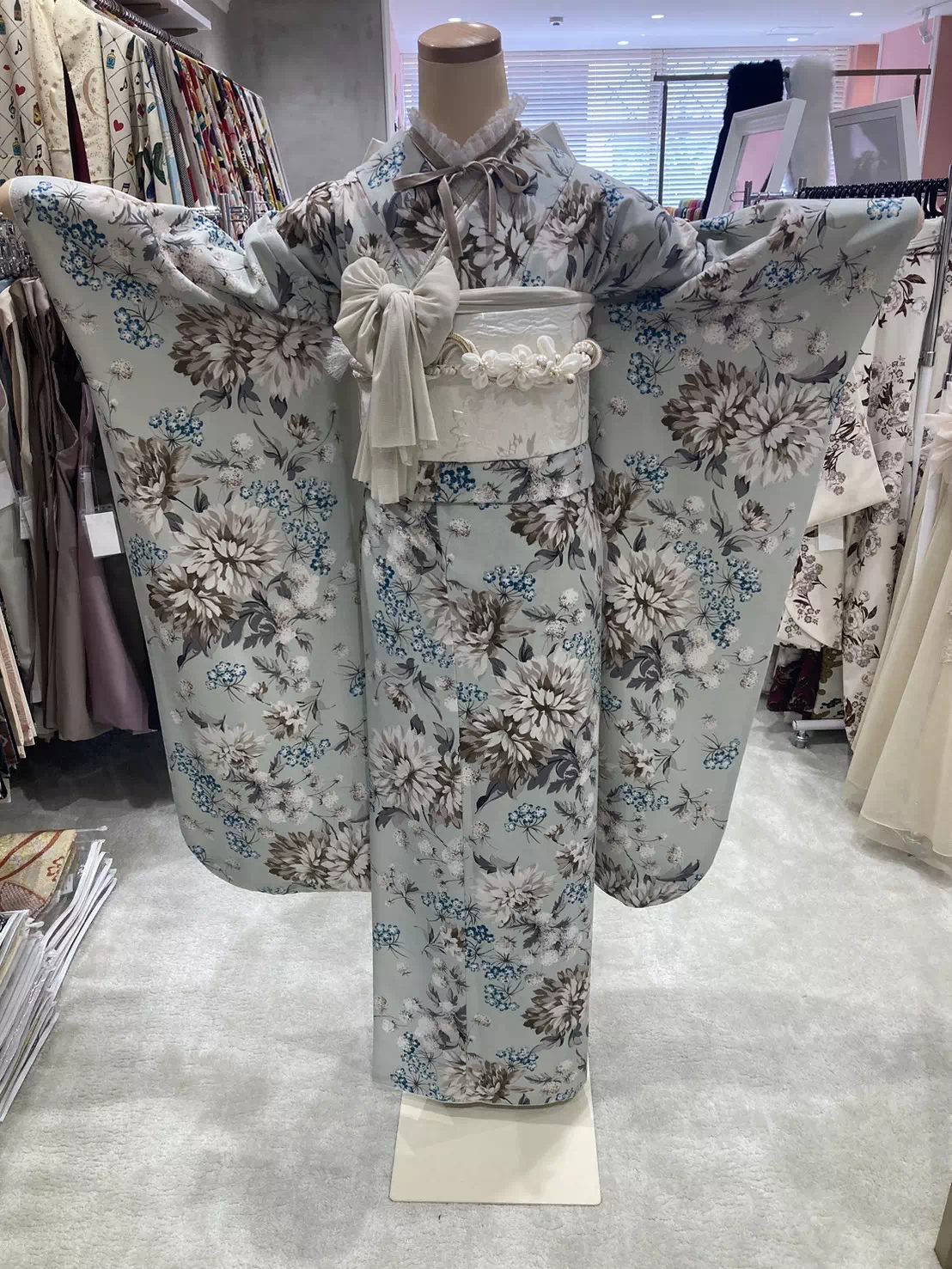 成人式　振袖　TAKAZEN　TAKAZEN姫路店　袴　振袖レンタル　前撮り撮影会　姫路市　加古川市　キラキラ　くすみカラー　ミントグリーン　水色　レース　リボン　2026年成人式　2025年成人式　