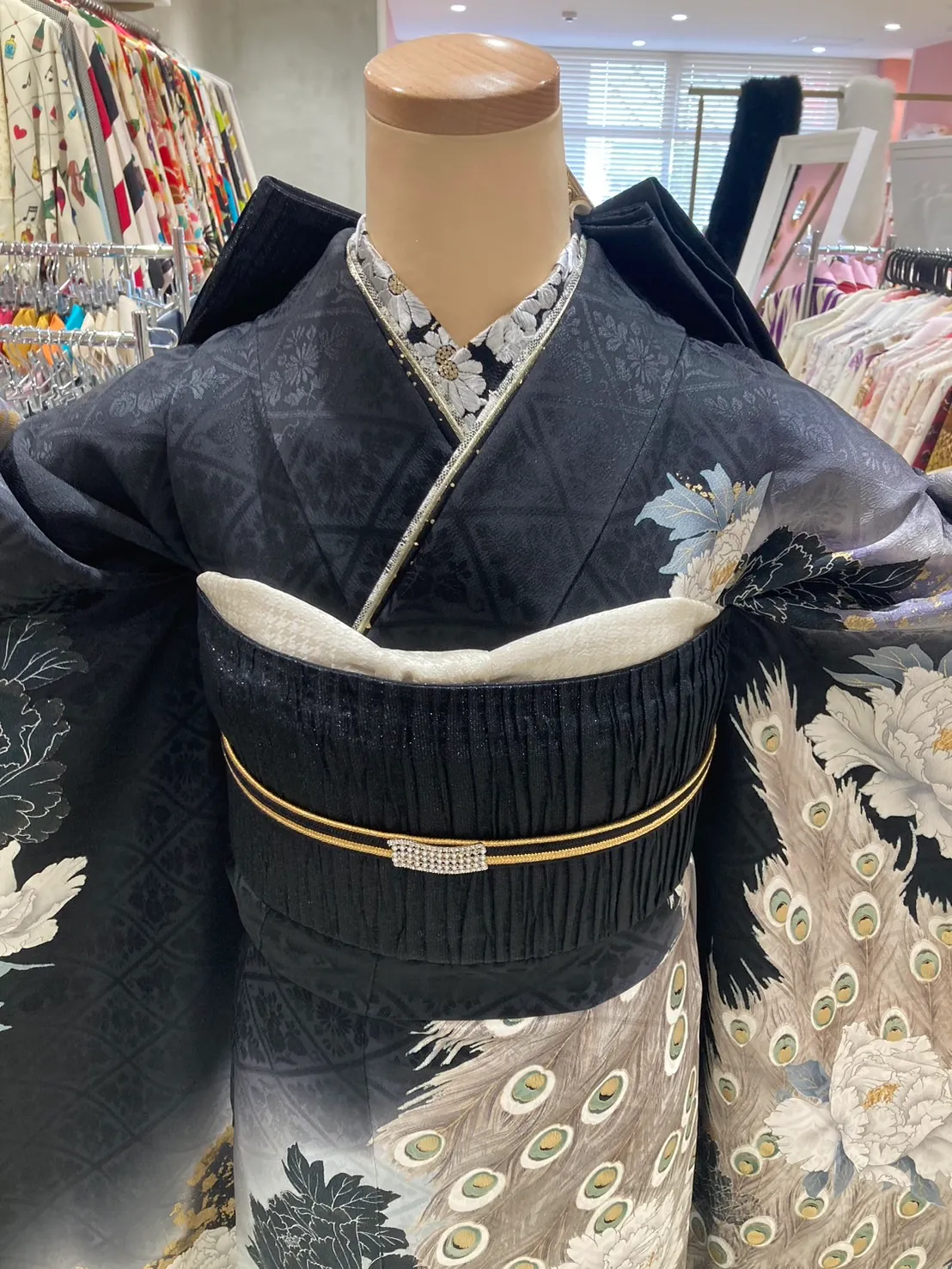 成人式　振袖　TAKAZEN　TAKAZEN姫路店　袴　振袖レンタル　前撮り撮影会　姫路市　加古川市　キラキラ　くすみカラー　ピンク　リボン　2026年成人式　2025年成人式　
