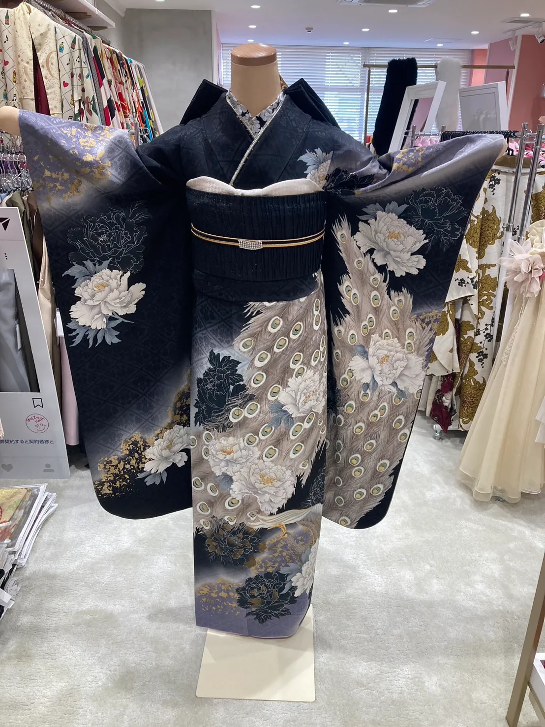 成人式　振袖　TAKAZEN　TAKAZEN姫路店　袴　振袖レンタル　前撮り撮影会　姫路市　加古川市　キラキラ　くすみカラー　ピンク　リボン　2026年成人式　2025年成人式　