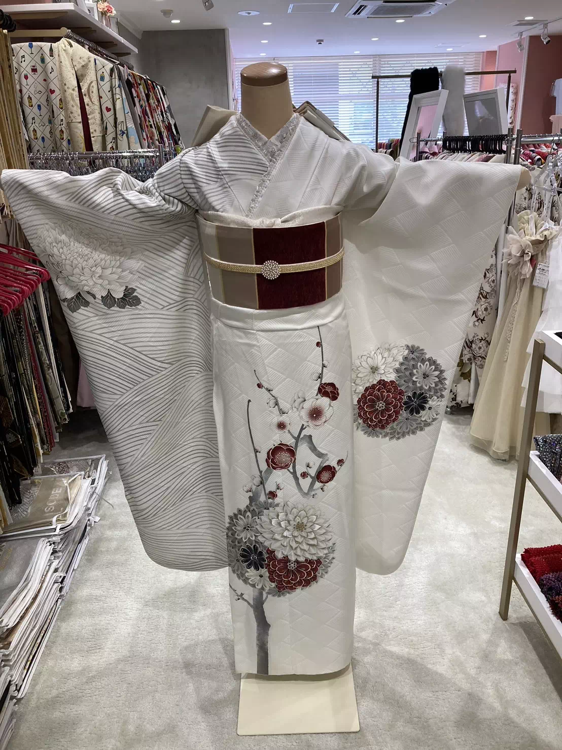 TAKAZEN姫路店　姫路市　成人式　卒業式　袴　振袖　イマドキ振袖　香音　