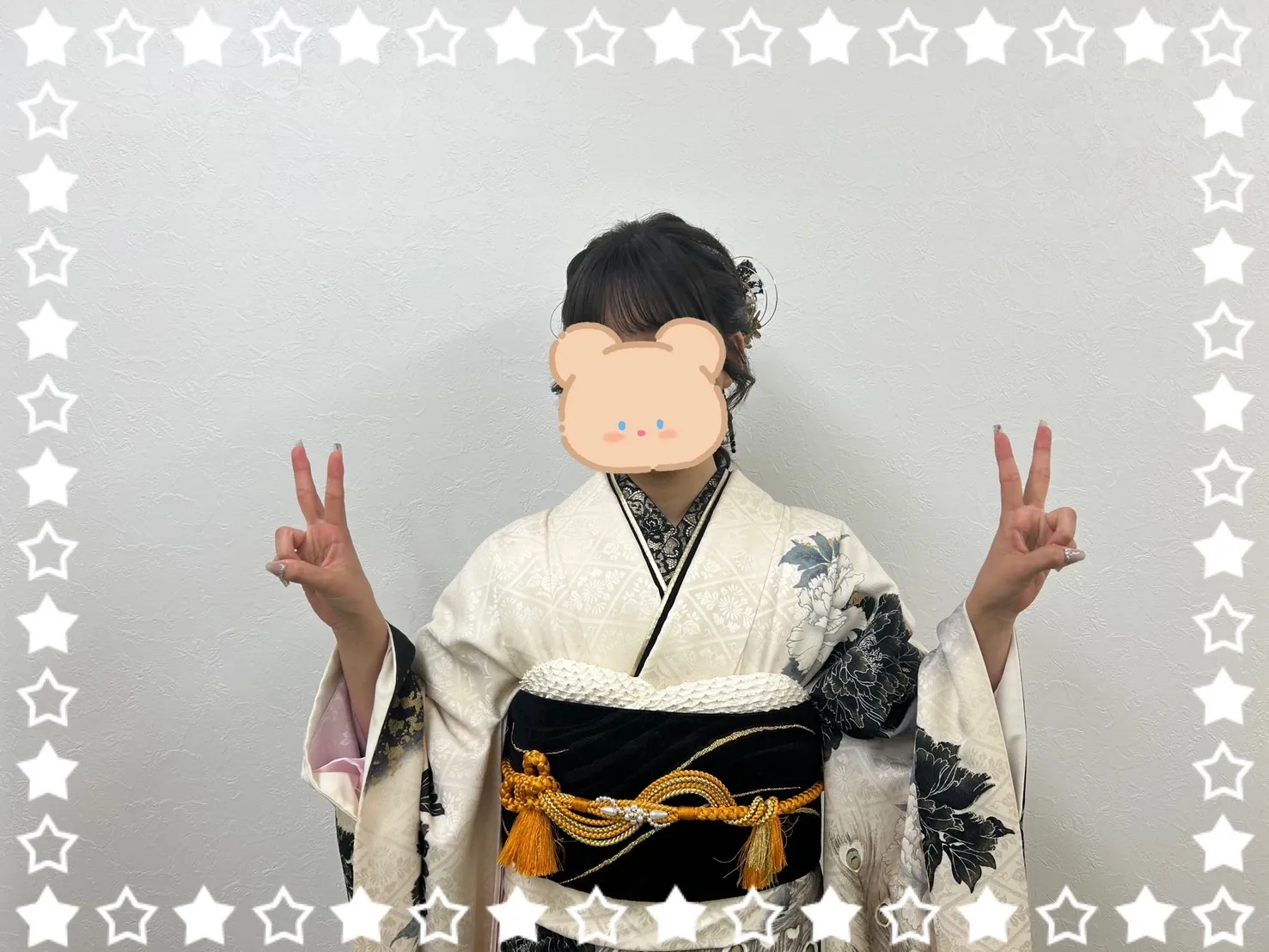 成人式　振袖　前撮り撮影会　ヴィンテージスタイル　白/グレー　孔雀柄　シック　渋い　かっこいい振袖　粋　大人っぽい