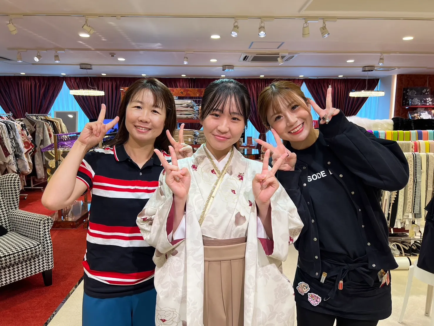 成人式　前撮り　梅田　袴　くすみカラー　かわいい　イマドキ　淡色　古典　タカゼン　撮影