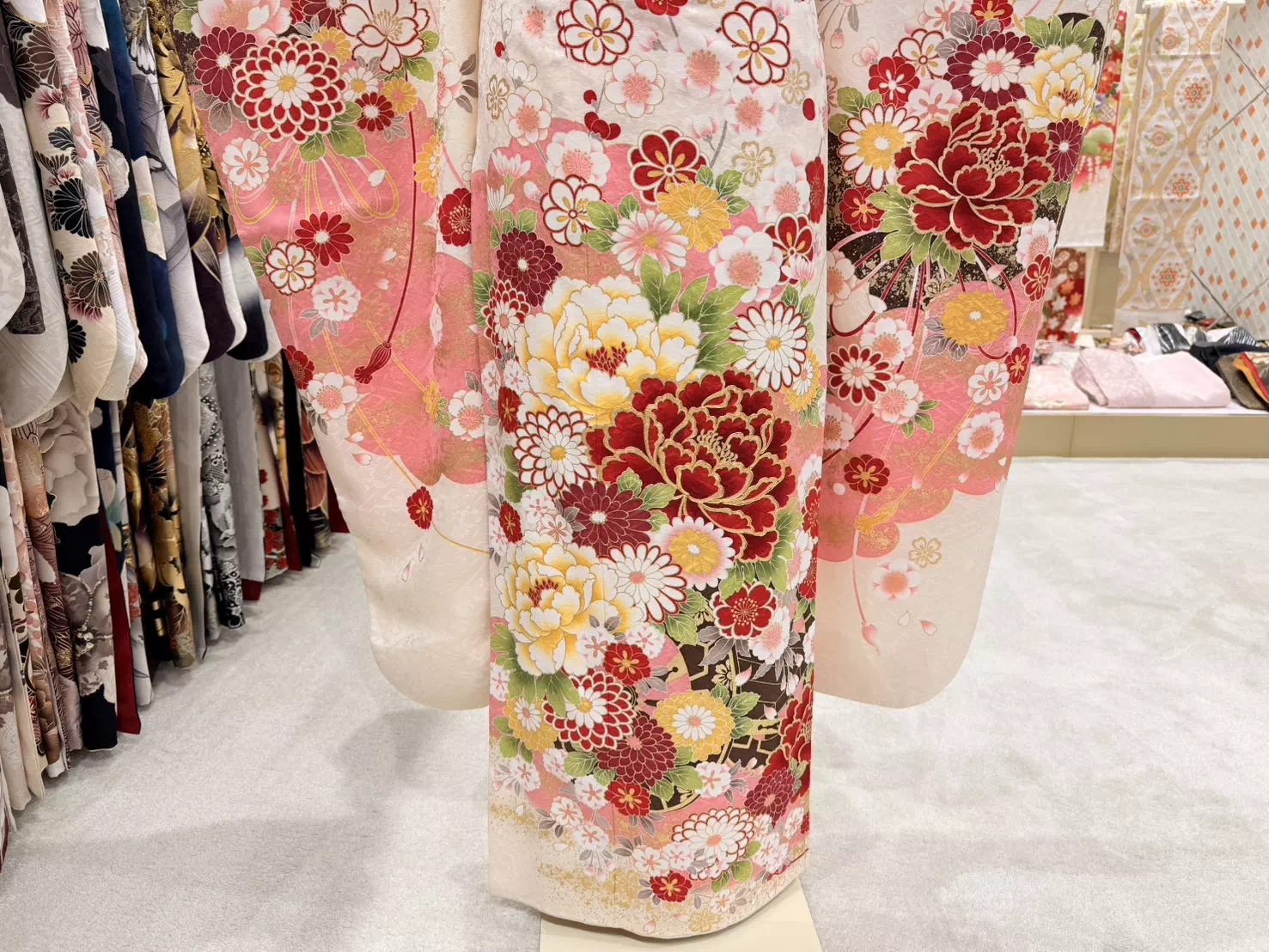 TAKAZEN姫路店　姫路市　卒業式　袴　チェック　チョーカー　リボン　黒　