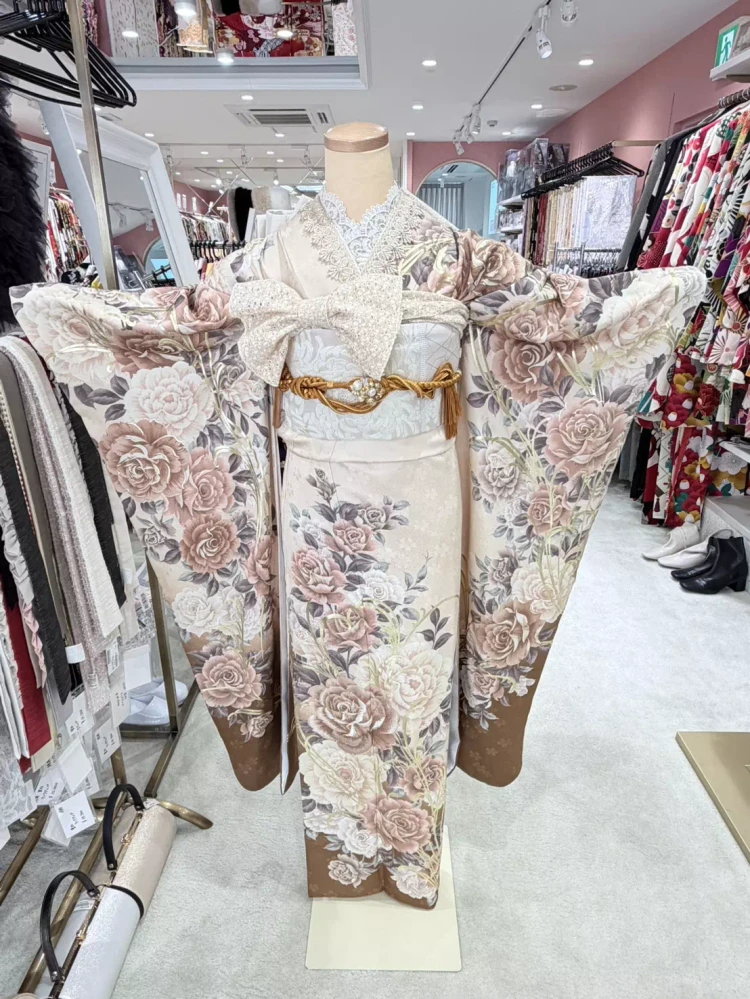 TAKAZEN姫路店　姫路市　成人式　ガーリー　くすみ系　薔薇　かわいい