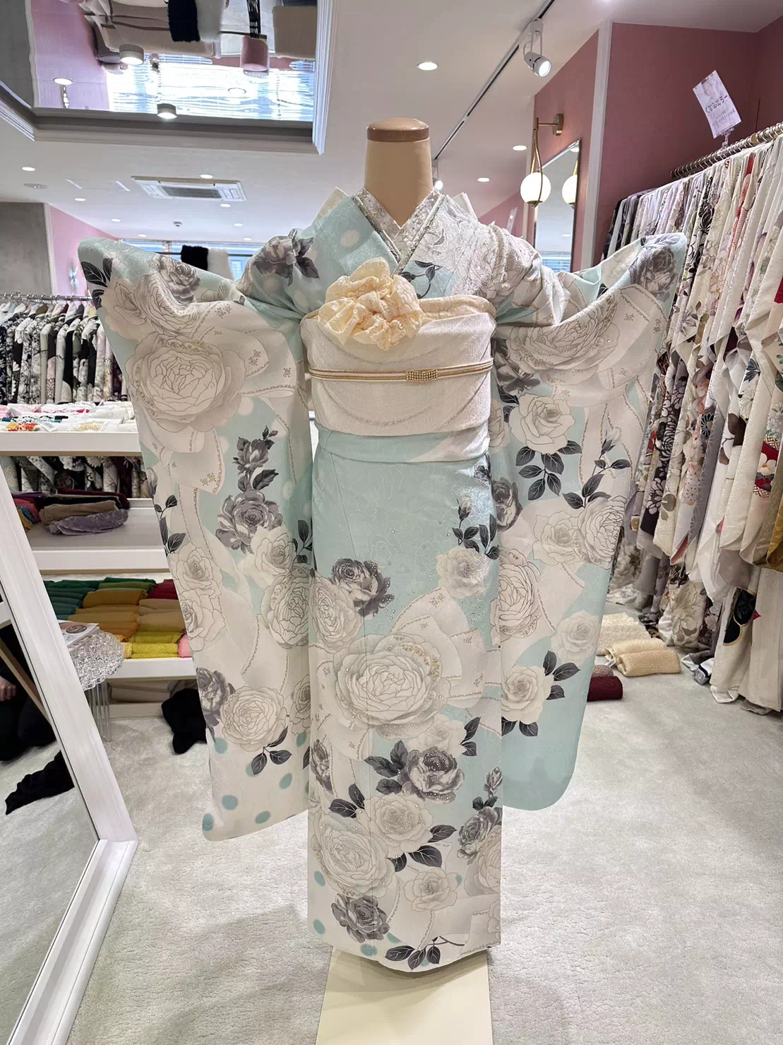 TAKAZEN姫路店　姫路市　成人式　卒業式　袴　振袖　イマドキ振袖　古典柄　口コミ　振袖レンタル　イマドキコーディネート　姫路市振袖レンタル　takazen　2024年成人 2025年成人　成人式　