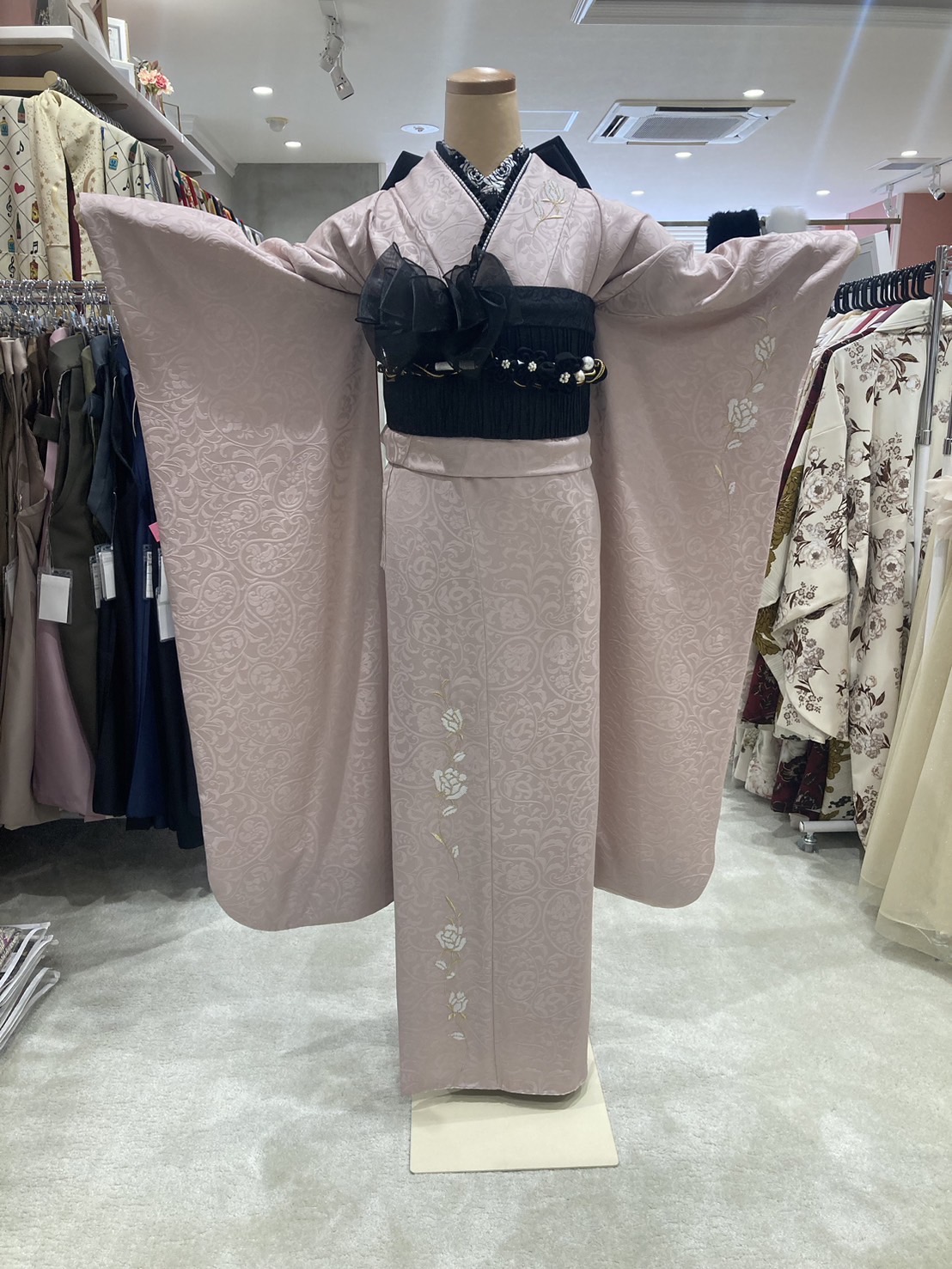 成人式　振袖　TAKAZEN　TAKAZEN姫路店　袴　振袖レンタル　前撮り撮影会　姫路市　加古川市　キラキラ　くすみカラー　ピンク　リボン　2026年成人式　2025年成人式　