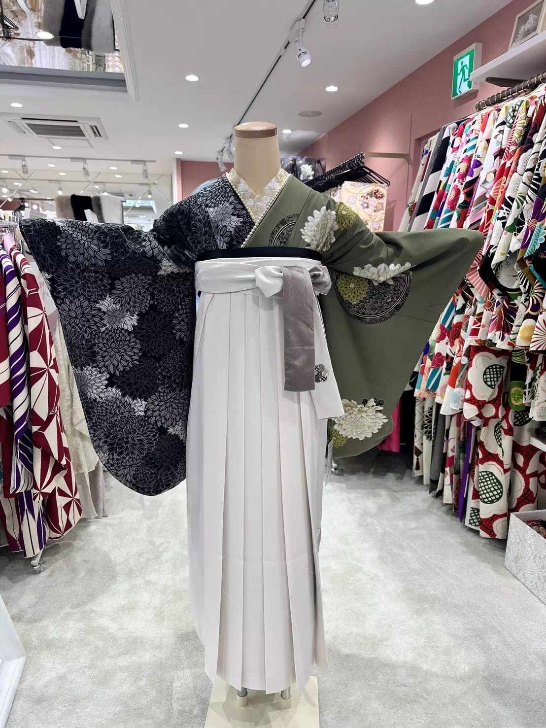TAKAZEN姫路店　加古川市　高砂市　人気振袖　振袖レンタル　姫路市　成人式　卒業式　袴　振袖　イマドキ振袖　香音　