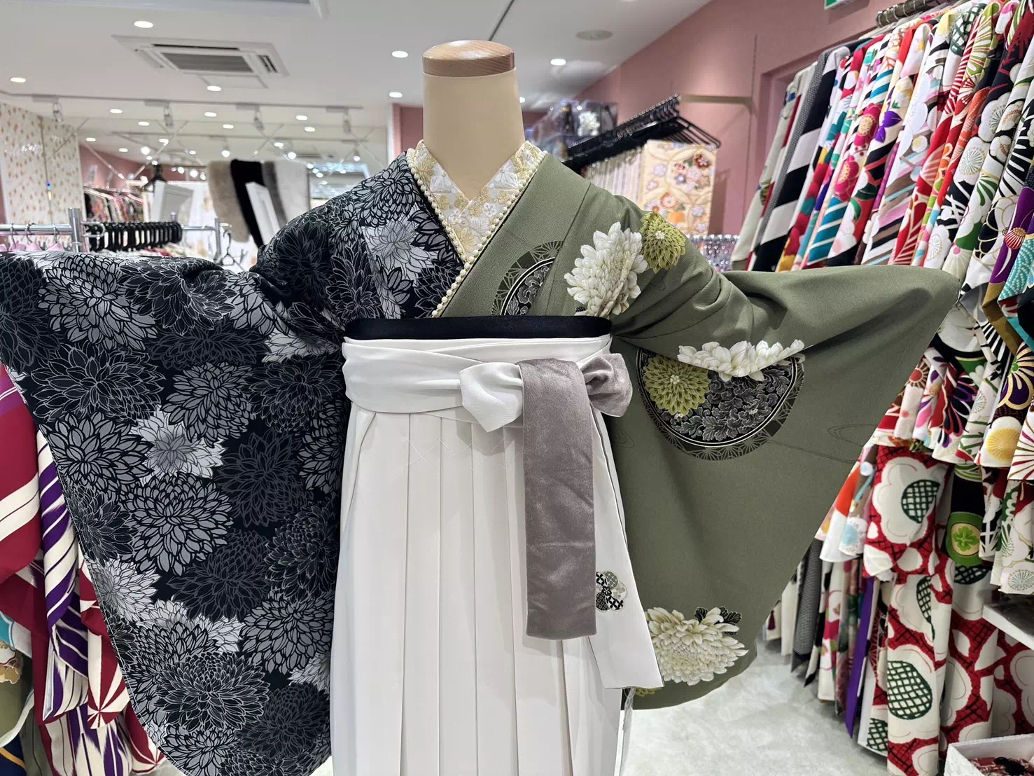 TAKAZEN姫路店　姫路市　成人式　卒業式　袴　振袖　イマドキ振袖　古典柄　口コミ　振袖レンタル　イマドキコーディネート　姫路市振袖レンタル　takazen　2024年成人 2025年成人　成人式　