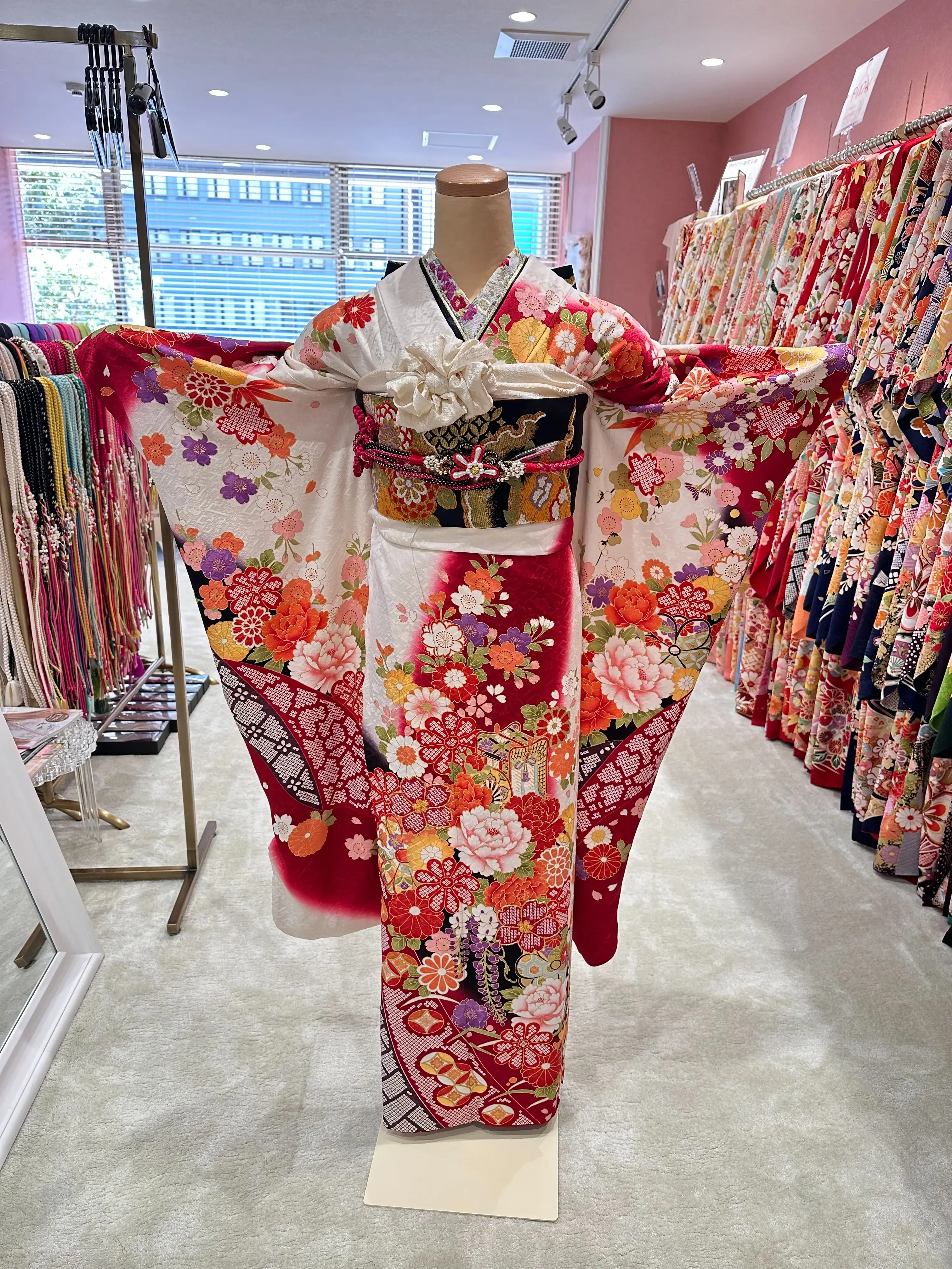TAKAZEN姫路店　姫路市　成人式　卒業式　袴　振袖　イマドキ振袖　香音　