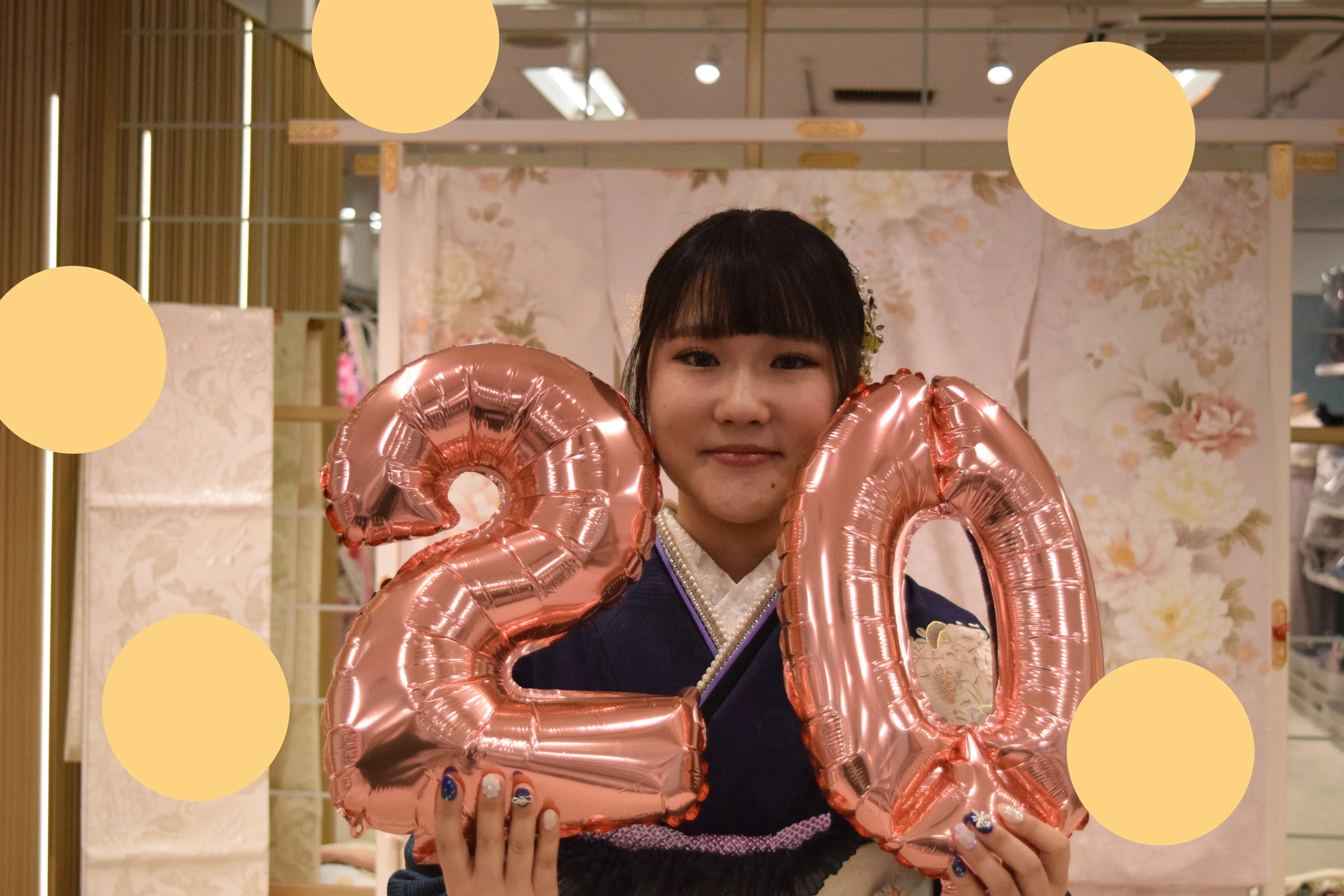 成人前撮り　振袖　撮影会　シュシュ　キラキラ　お洒落　シンプル　ヴィンテージ