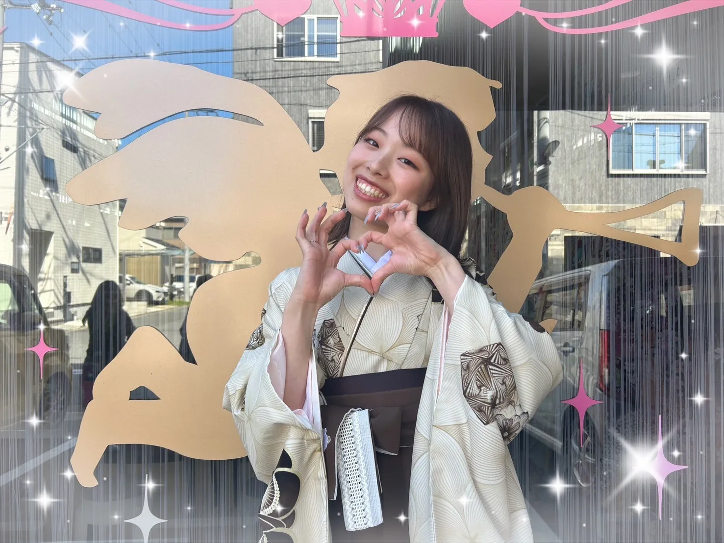 卒業式　袴　前撮り撮影会　JAPANSTYLE×中村里砂ブランド袴　くすみカラー古典　ベージュ/淡い色　梅柄　人気