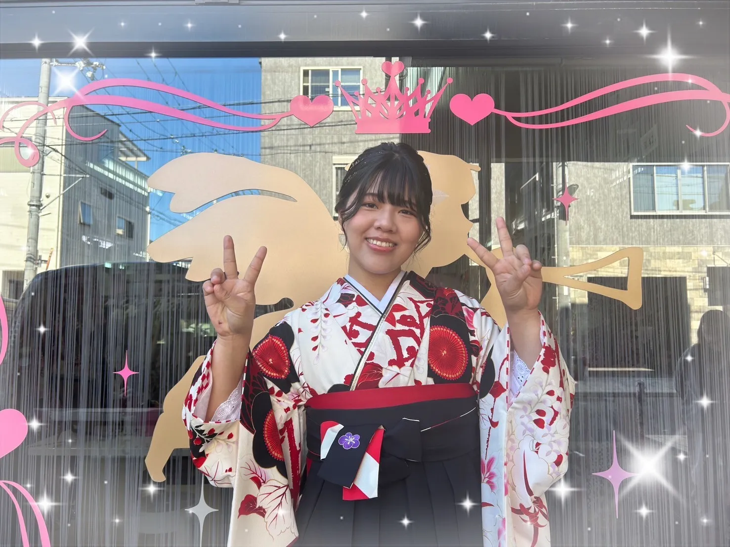 卒業式　袴　前撮り撮影会　JAPANSTYLE×中村里砂ブランド袴　白/赤/クリーム　梅柄　レトロポップ