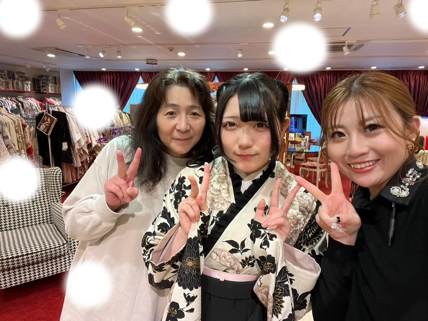 【TAKAZEN大阪梅田本店】♡20日　大阪梅田でくすみカラーのモノトーン袴姫ちゃん♡